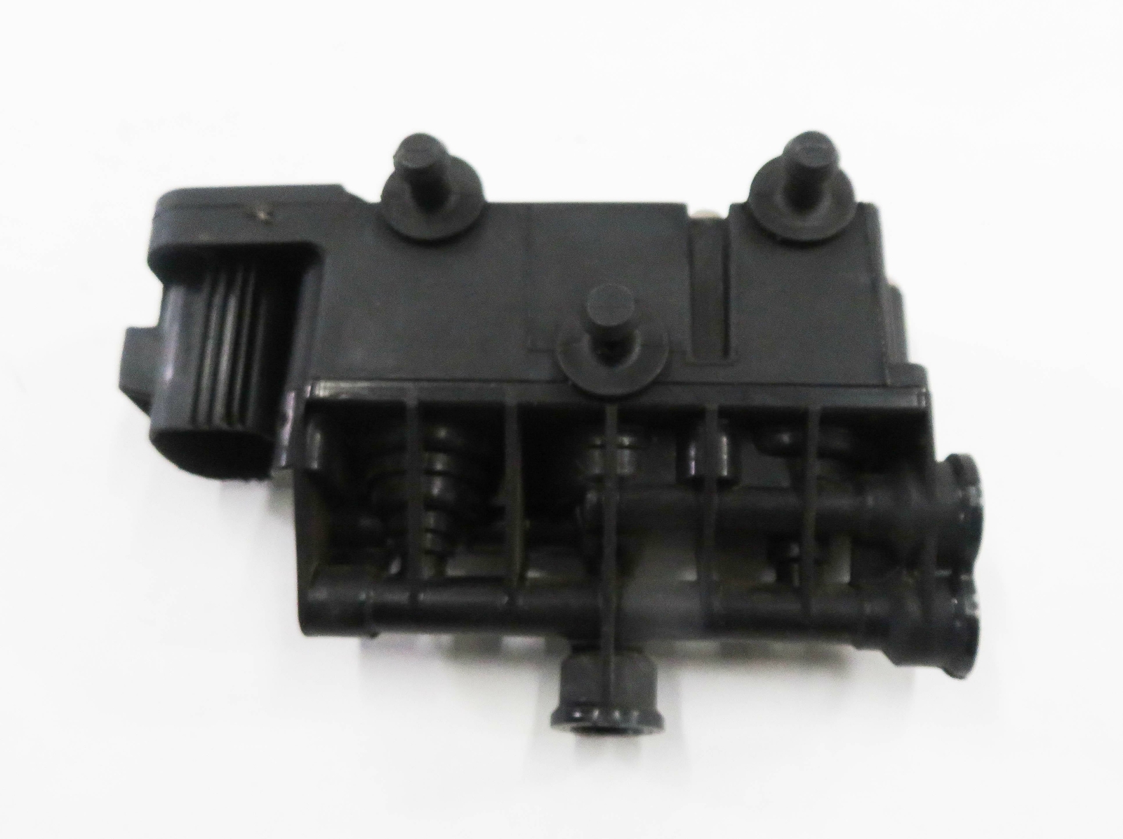 2011 RANGE ROVER (L322) AIR SUSPENSION RELIEF VALVE BLOCK