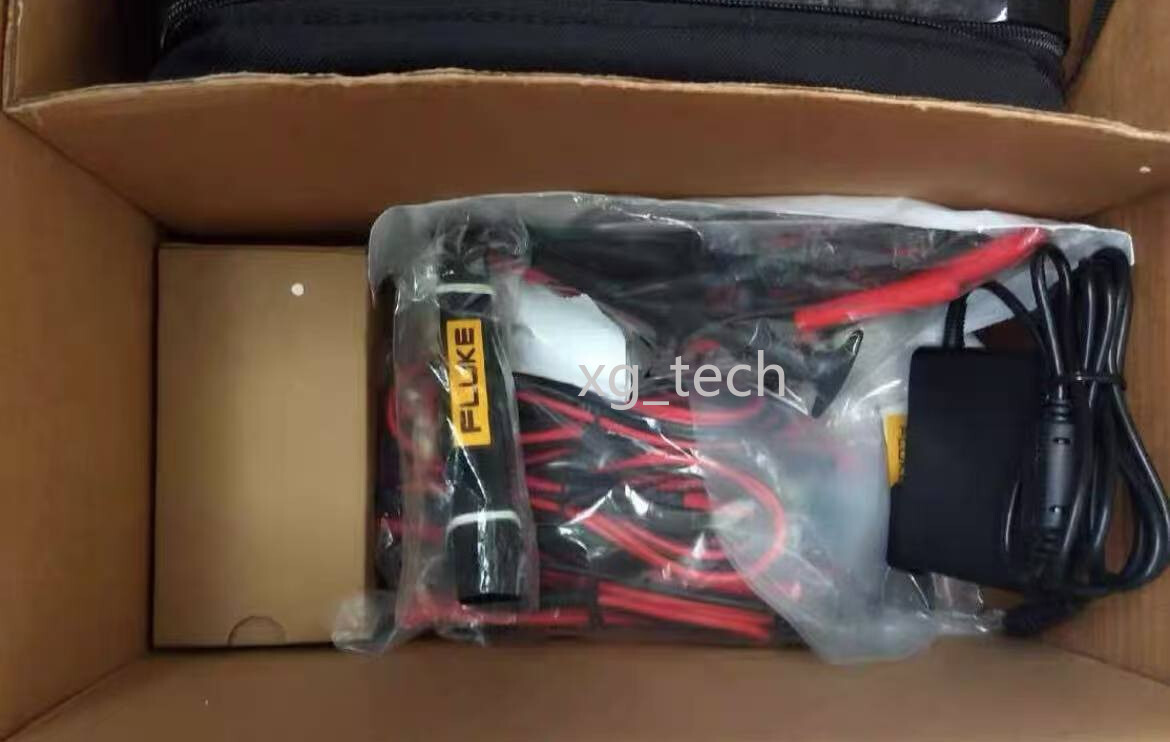 Fluke 753 Documenting Process Calibrator w/Accessories/NEW