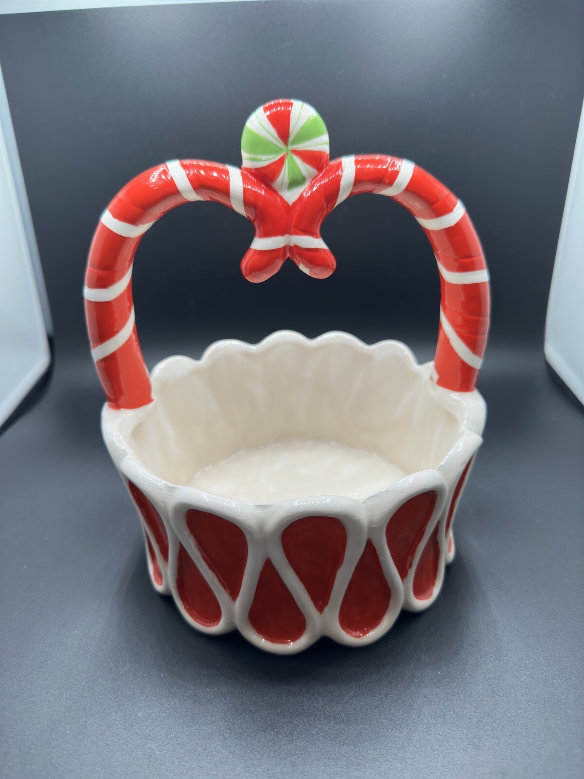 Ceramic Peppermint Basket
