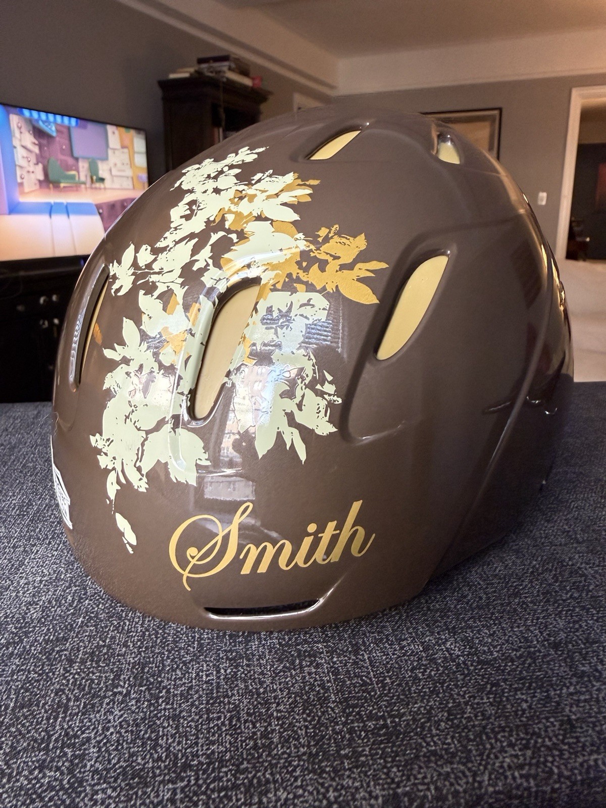 Smith Brown Medium Ski Helmet with Goggles