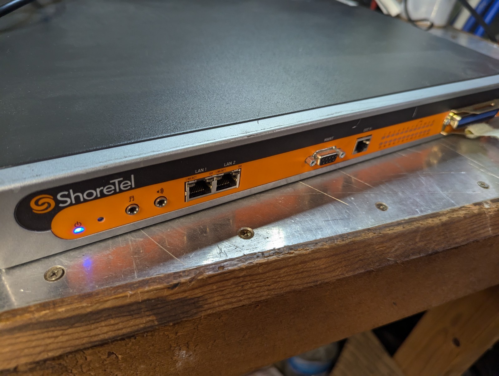Shoretel Shoregear SG-24 PN 600-1025-30 Voice Switch 2 Lan Maint Ext Port