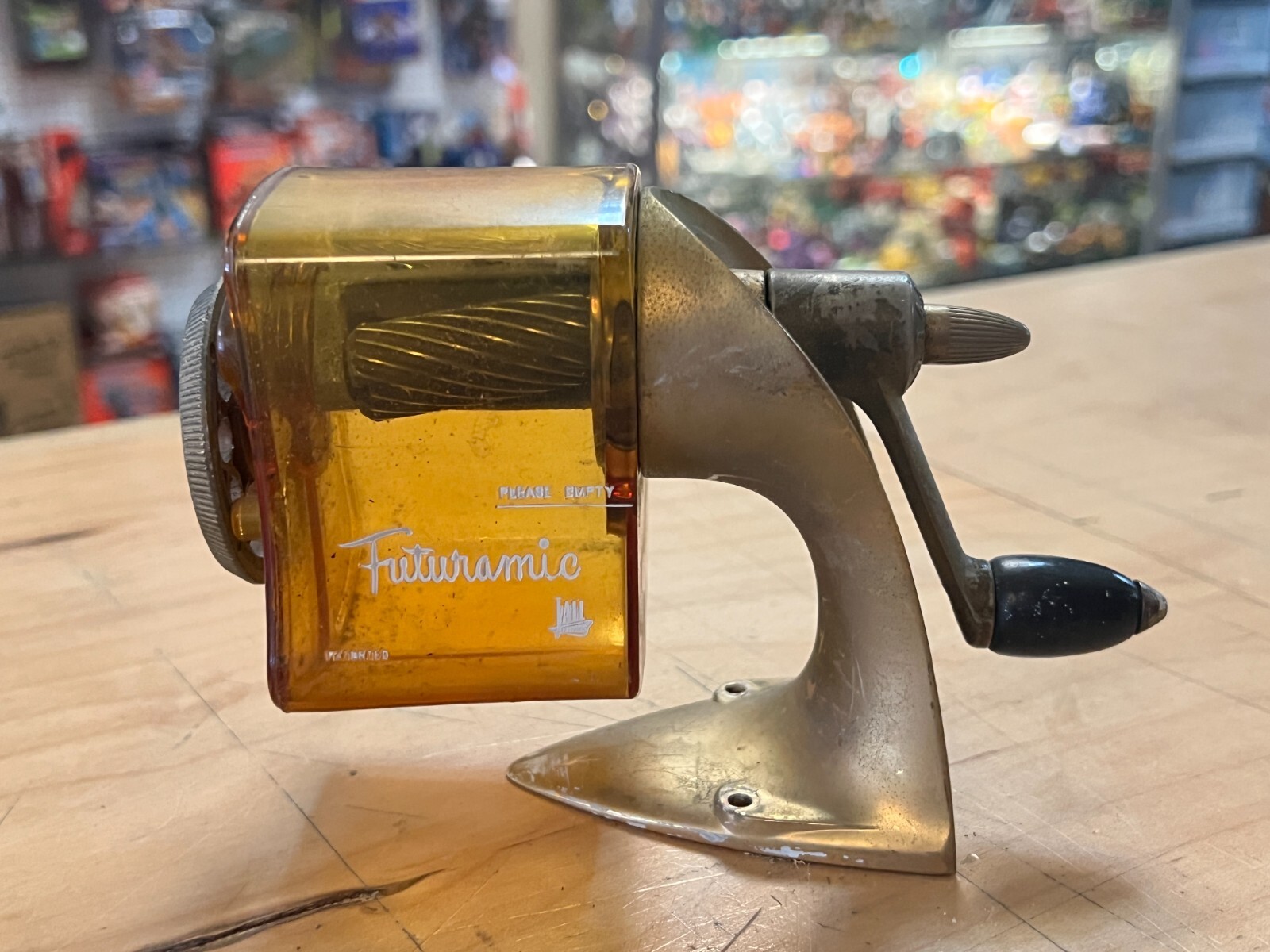 FUTURAMIC PENCIL SHARPENER FULL SIZE WALL OR DESK MOUNT AMBER YELLOW BRASS