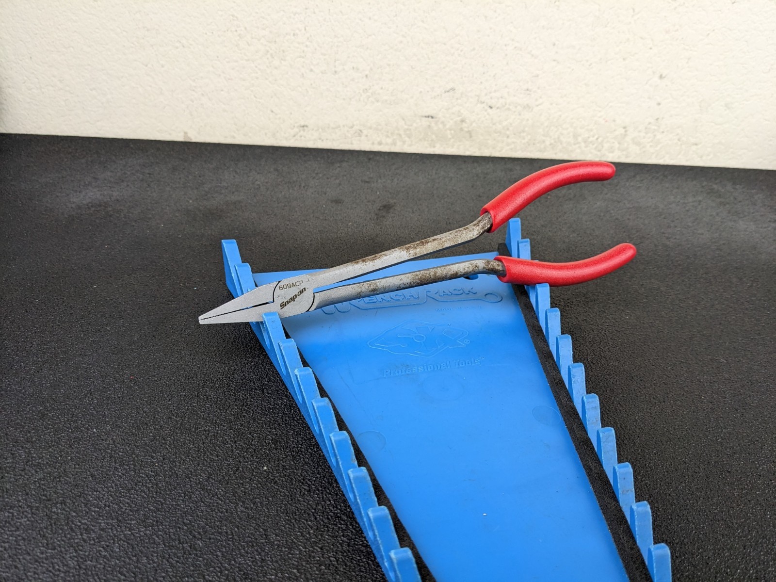 #bp292 Snap-on Tools 609ACP 9" Red Soft Grip Stork Duck Bill Long Pliers USA