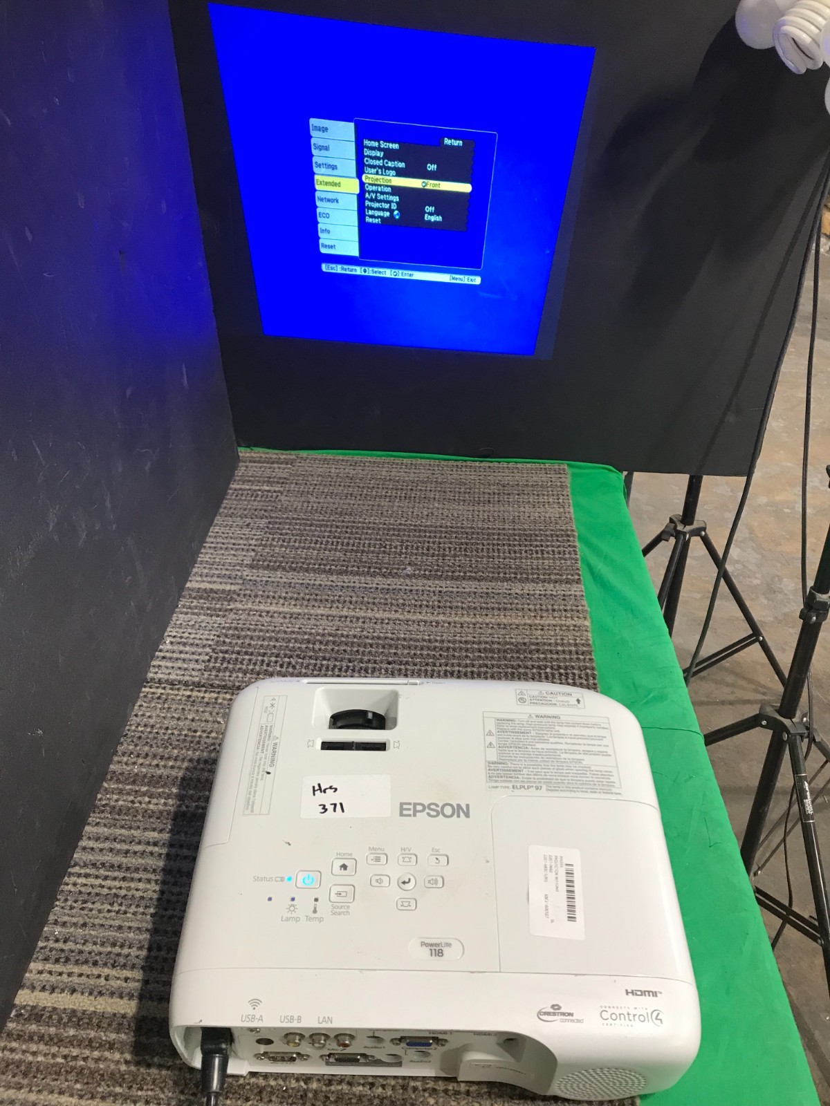 Epson PowerLite 118/ 3LCD Projector 3500 Lumens HD 1080P - Only 371 LAMP HRS.