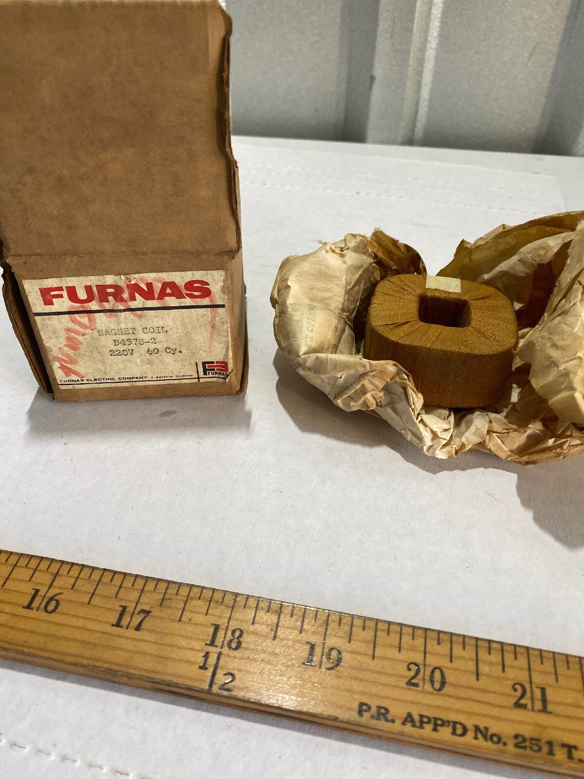 New Furnas D4578-2 Magnetic Coil 220V