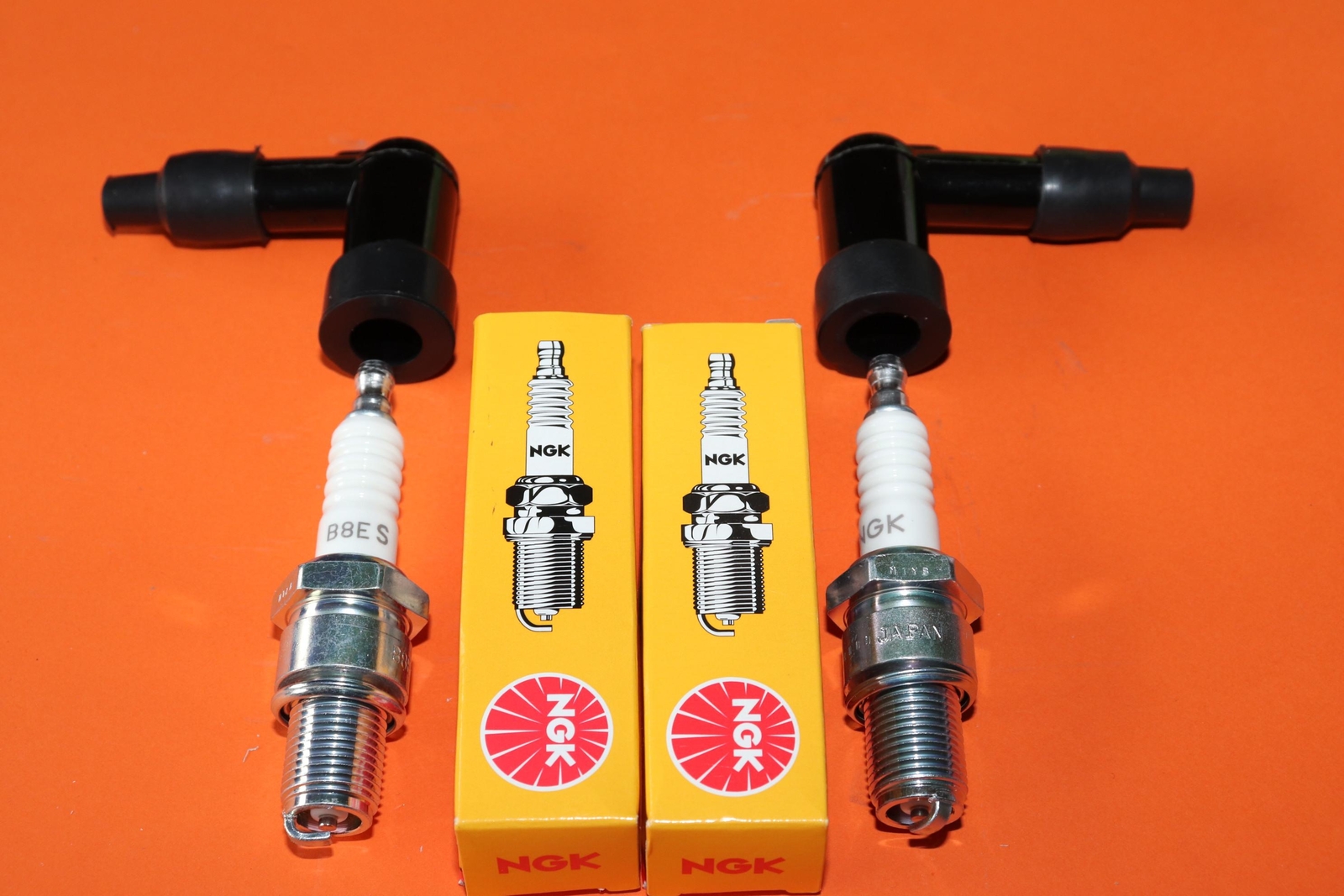 TRIUMPH TR5 TROPHY TR5A 6T T110 500 650 NGK B8ES PLUGS AND NON RESISTOR CAPS