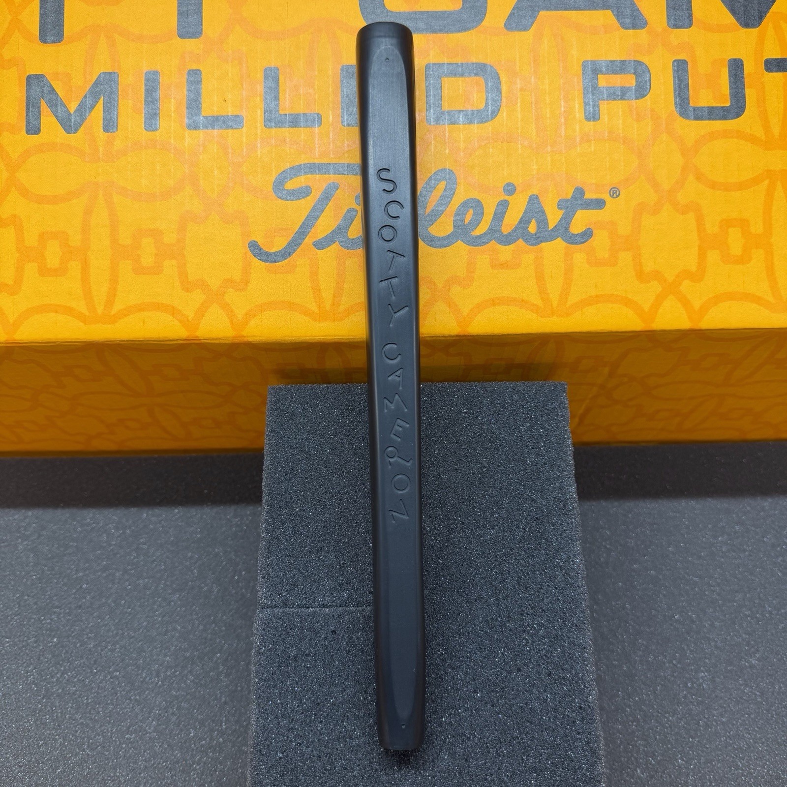 Scotty Cameron FOR TOUR USE ONLY Pistolini CIRCLE T Putter Grip Titleist Clean