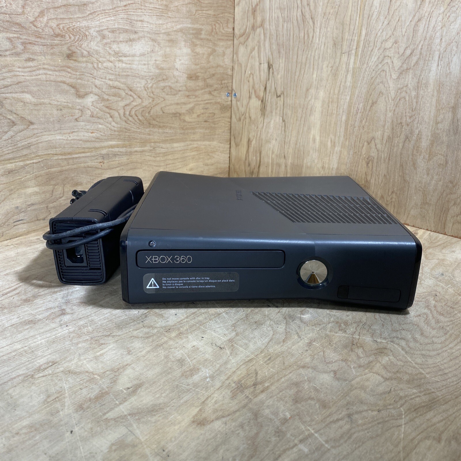 Microsoft Xbox 360 S Console Model 1439 - TESTED