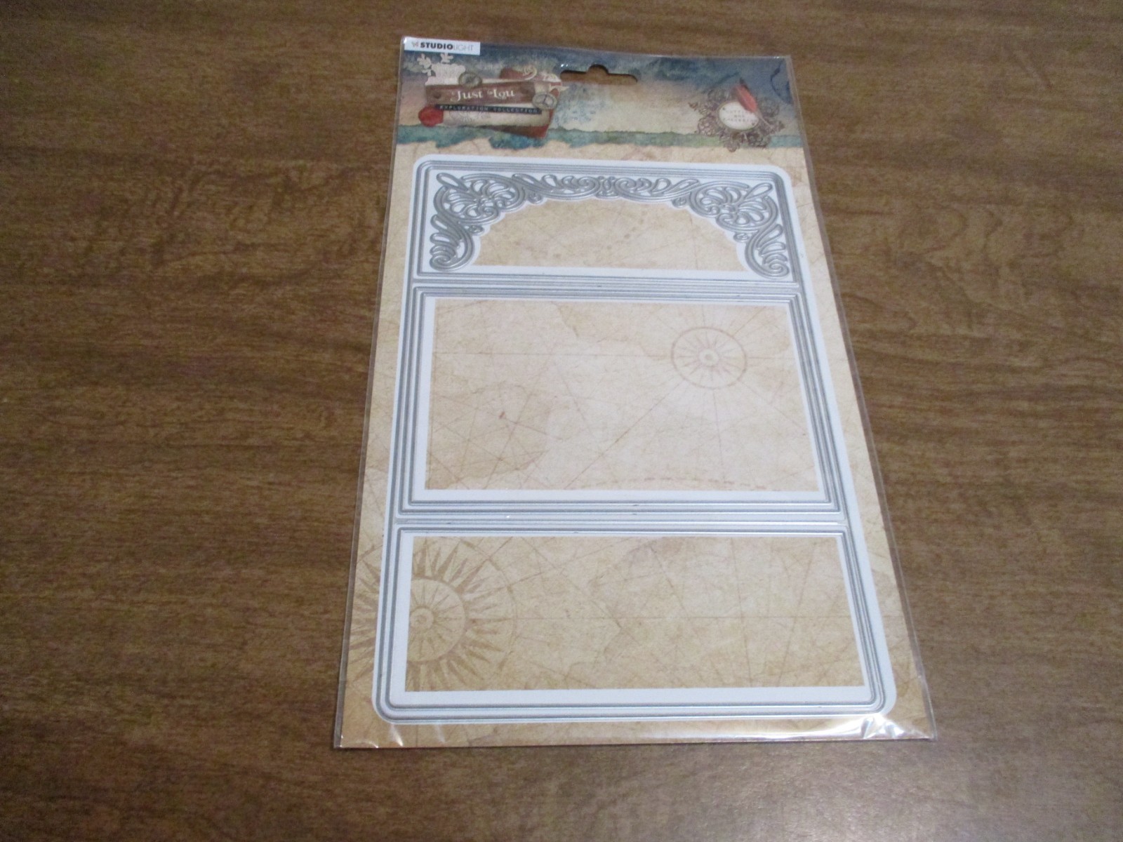 STUDIO LIGHT ESSENTIALS JUST LOU EXPLORATION COLLECTION CUTTING & EMBOSSING DIES