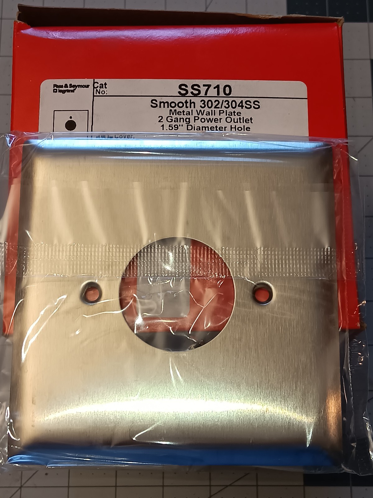 P&S LEGRAND SS710 2 Gang Single Receptacle 302/304 Wall plate 1.5625 Stainless