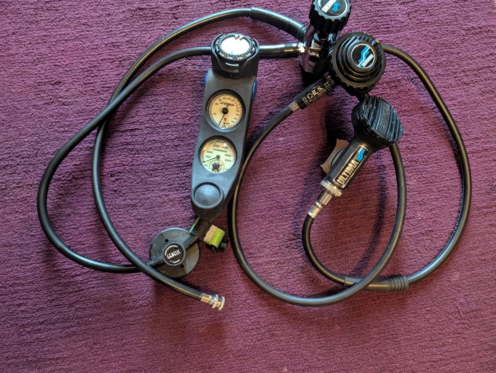 Sherwood Octopus w/  1st & 2nd Reg's  Ultima & gauge Set comp & Genesis Vfine
