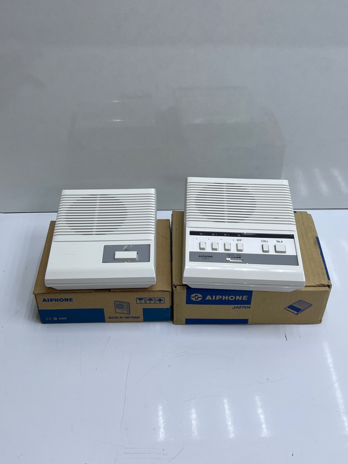 AIPHONE LEM-3 DOOR CONTROLLER WITH AIPHONE LE-A INTERCOM SURFACE