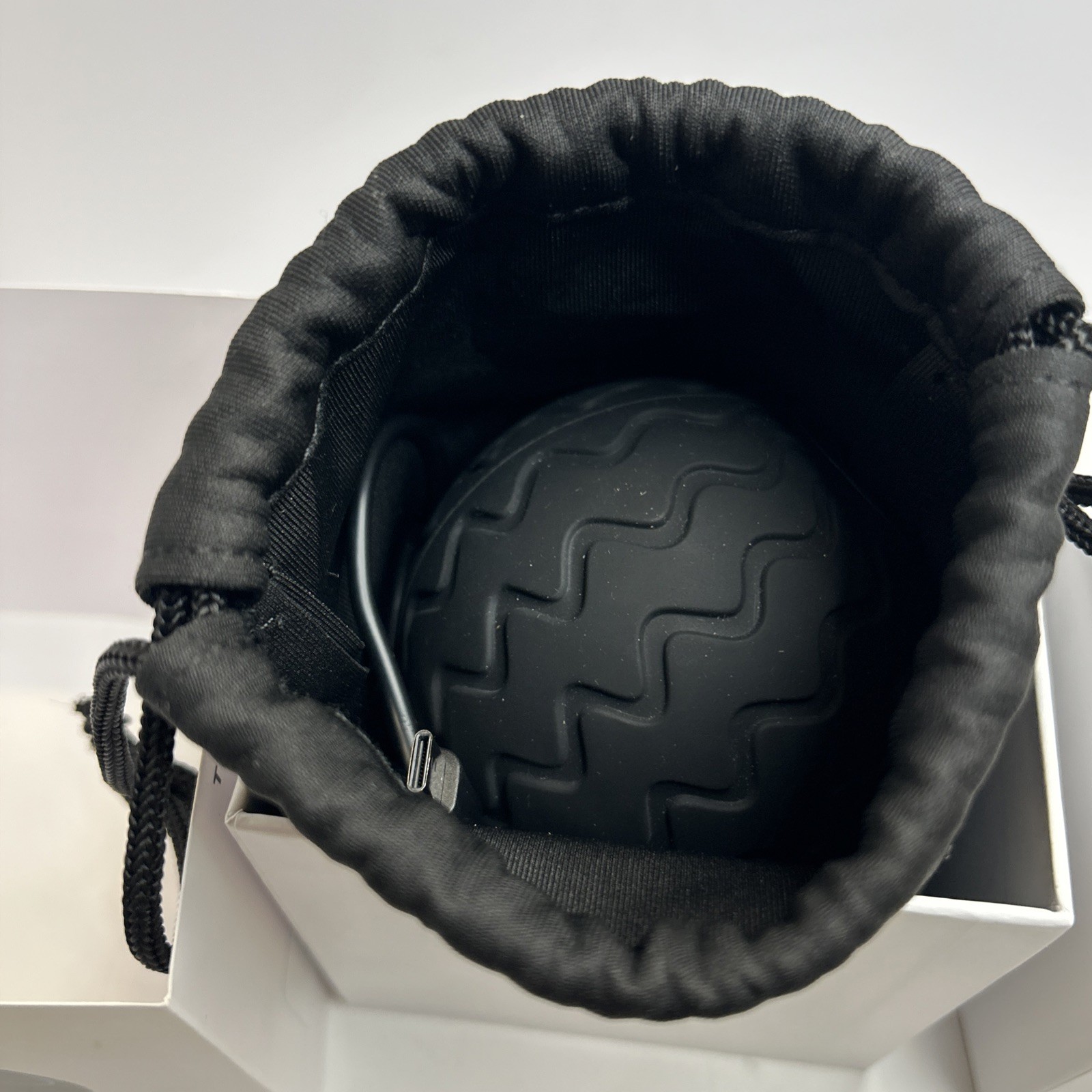 Therabody WaveSolo - Handheld Bluetooth Enabled Massage Device