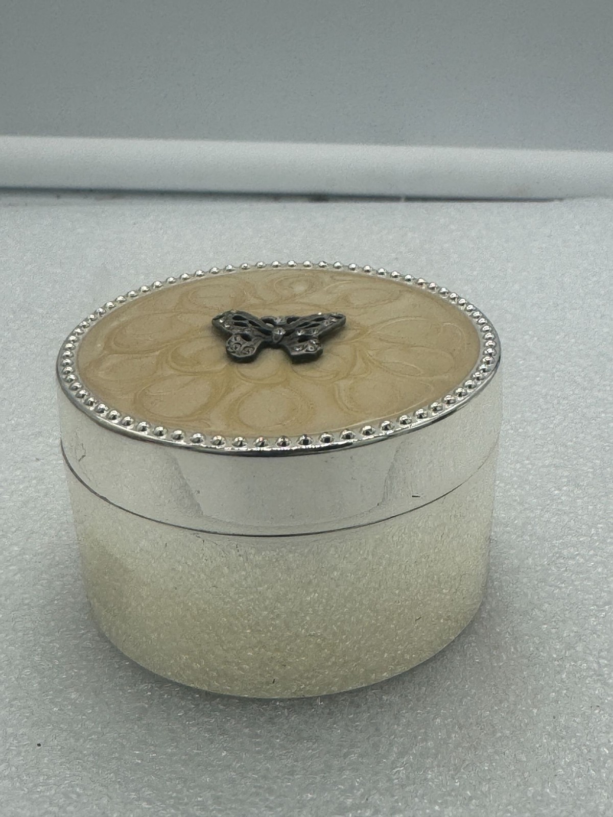 Round Trinket Box Butterfly Theme Lined Interior