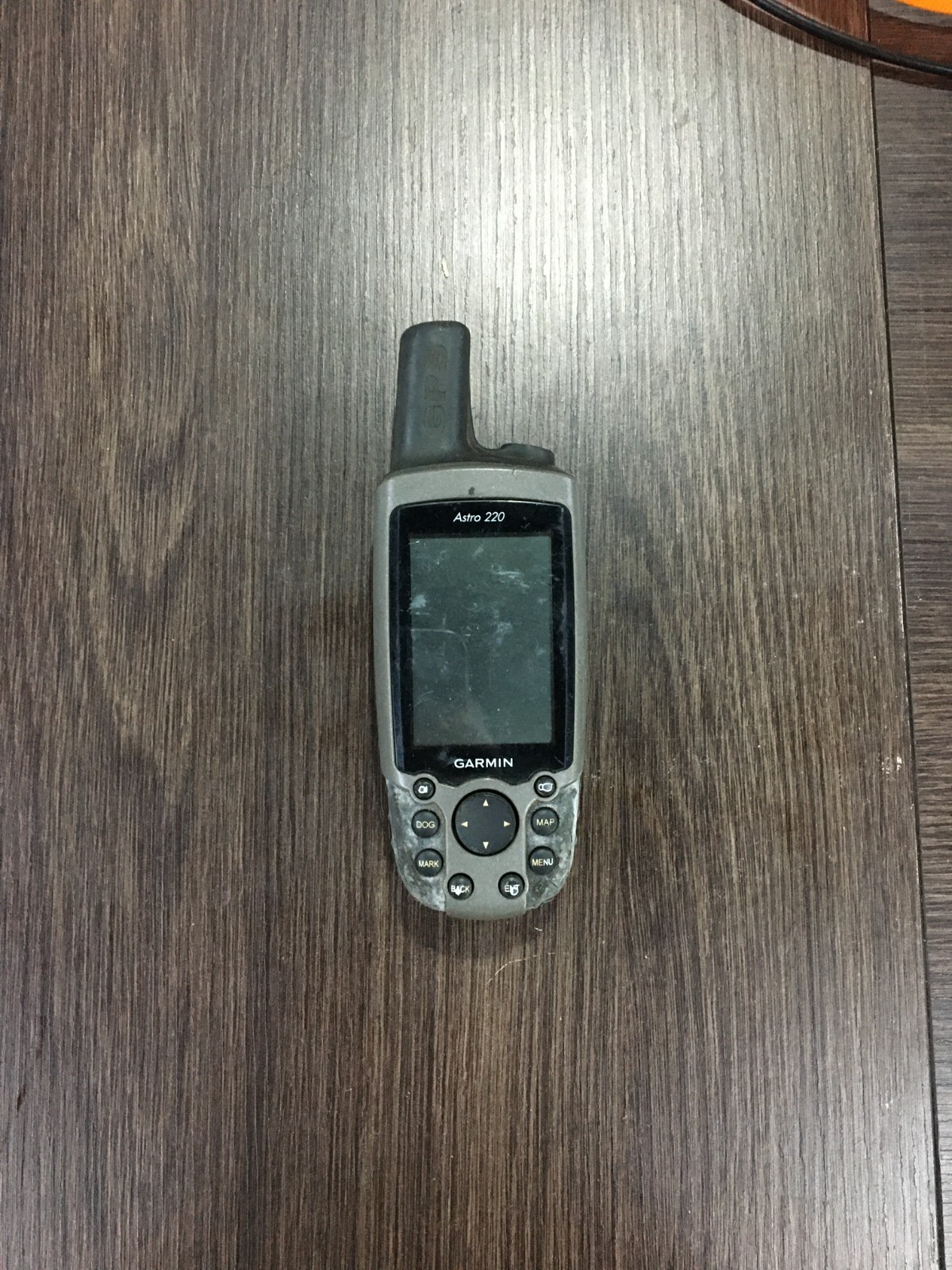Defective Garmin Astro 220 Handheld – For Parts or Repair