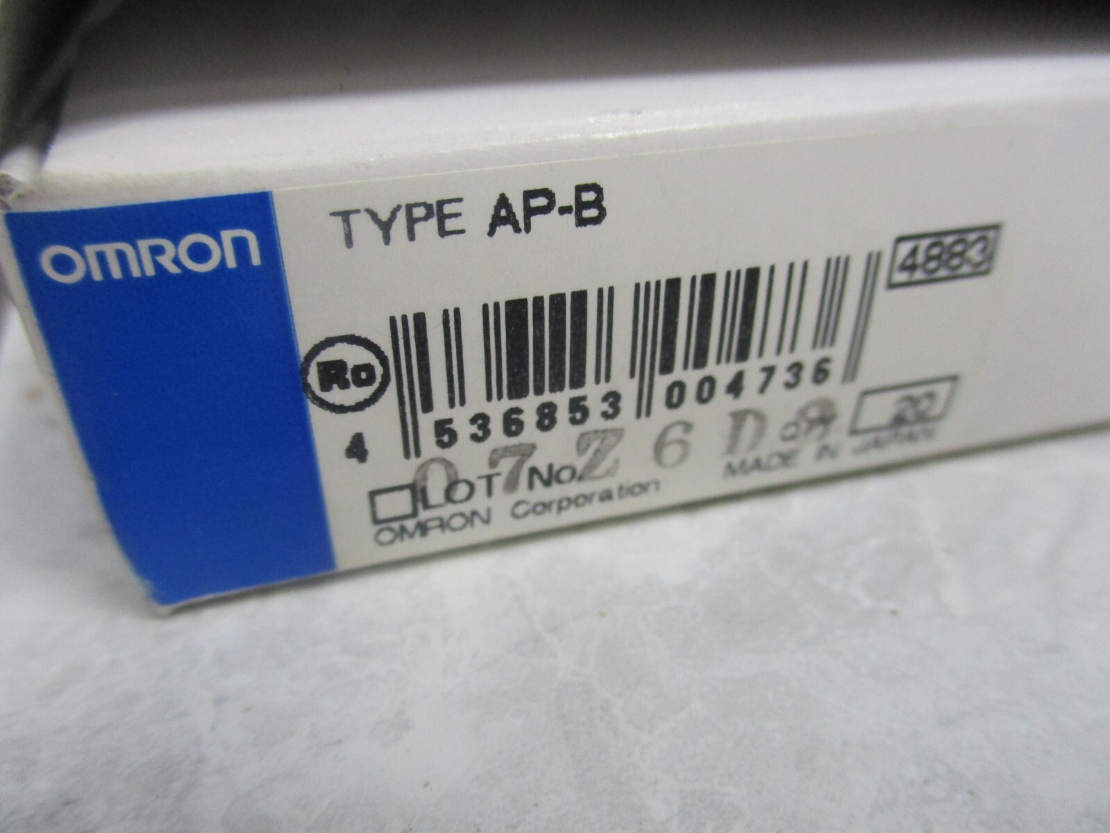 OMRON AP-B, BOTTOM SWITCH COVER, T1663