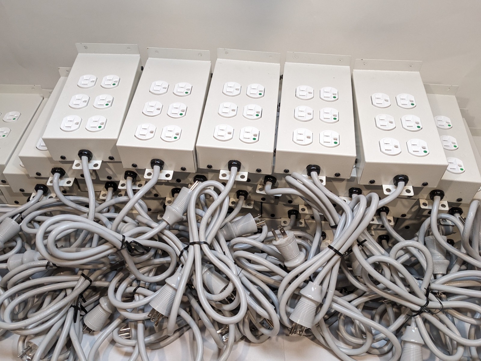 4 Hubbell Hospital Grade 8-Outlet Power Strip GFCI 15A Kord King 4ft 14AWG SJTOW