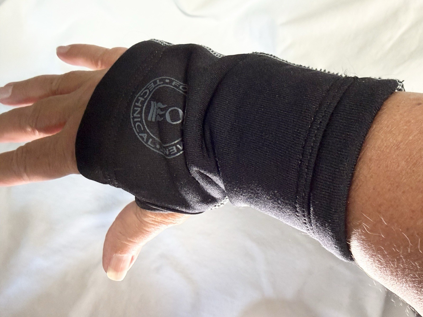 Fourth Element Wrist Warmers, Size Medium