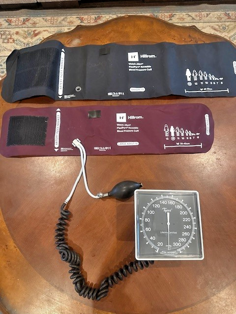 Tycos Aneroid BP Gauge w/ Welch Allyn Thigh Cuff (Size 13), Large Adult Cuff (Si