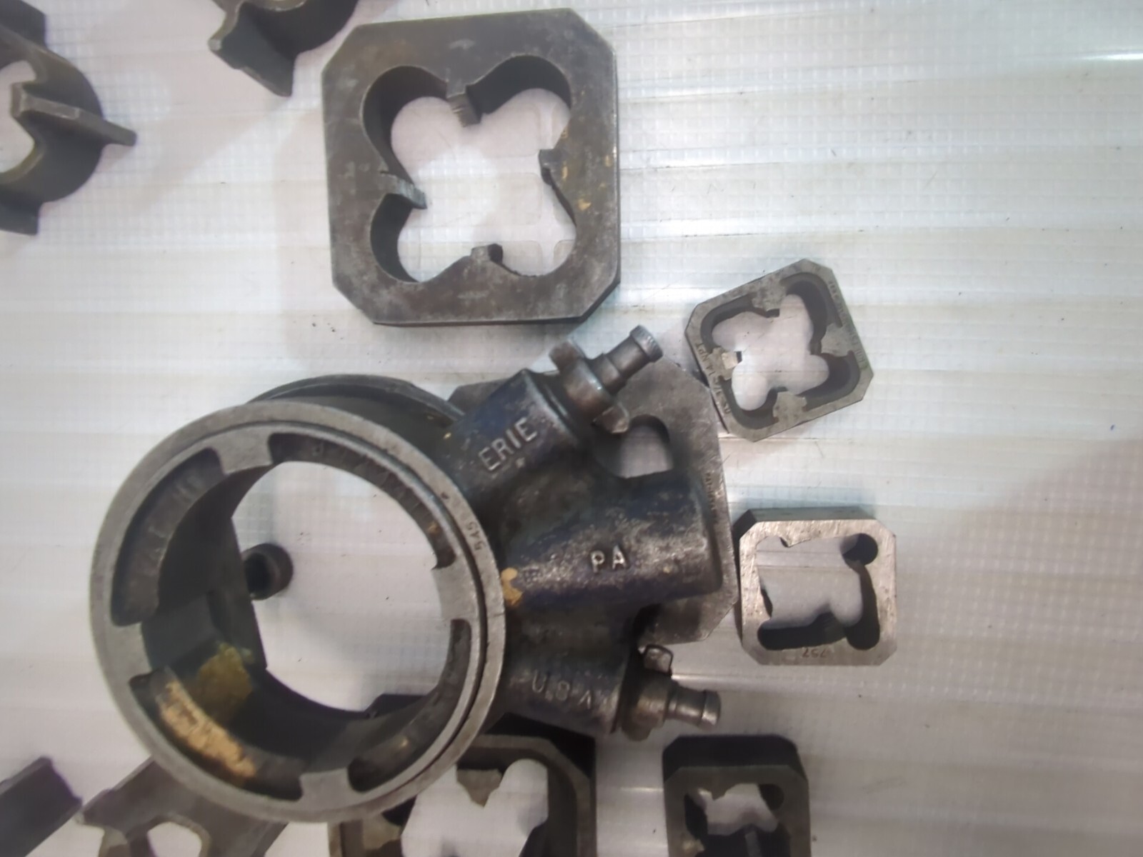 Craftsman REED PIPE THREADING DIE THREADER PLUMBING USA LOT AS IS