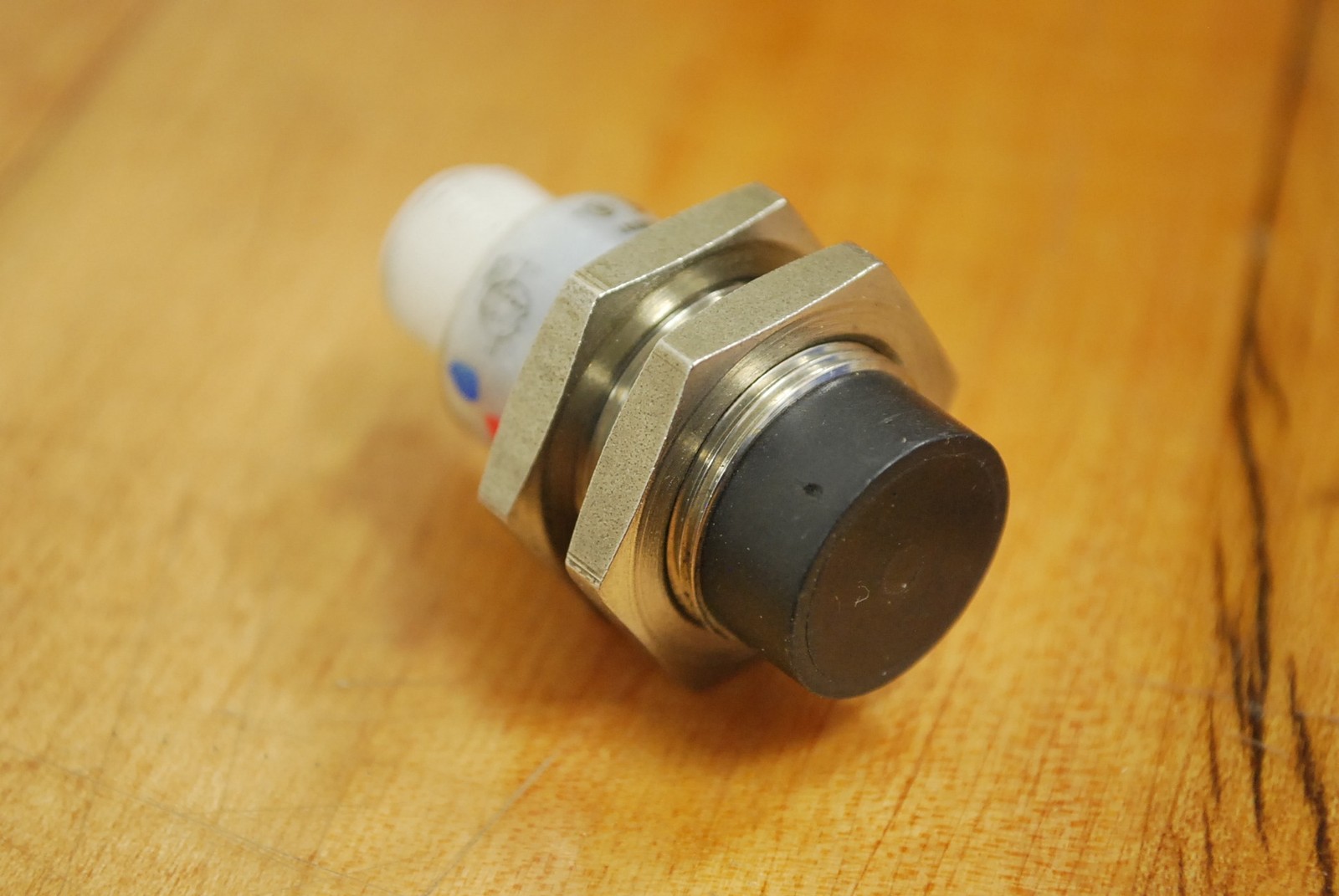EATON Cutler-Hammer E57SAL18T111ED Series G1 Proximity Switch - USED