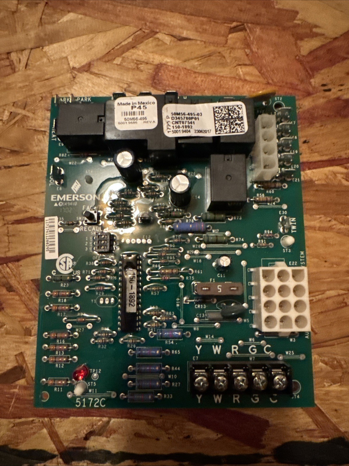 Emerson Trane CNT07541 Furnace Control Board 50M56-495-03 D345780P01 Item#16