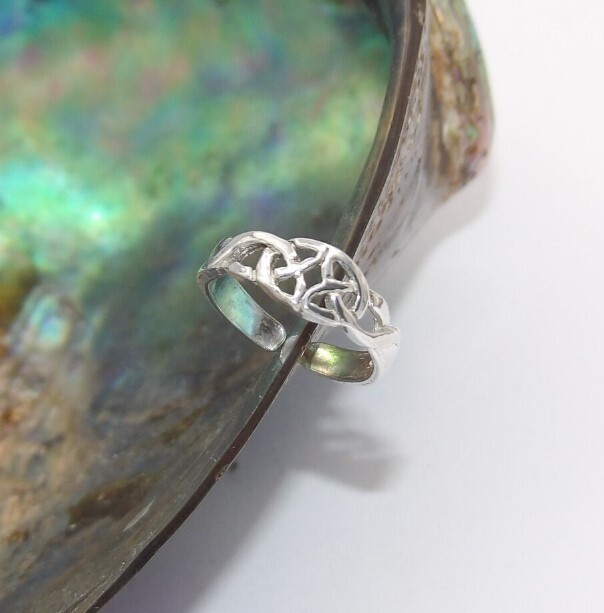 Valentine's Gorgeous Solid Metal Designer Toe Ring For Women's 925 SS