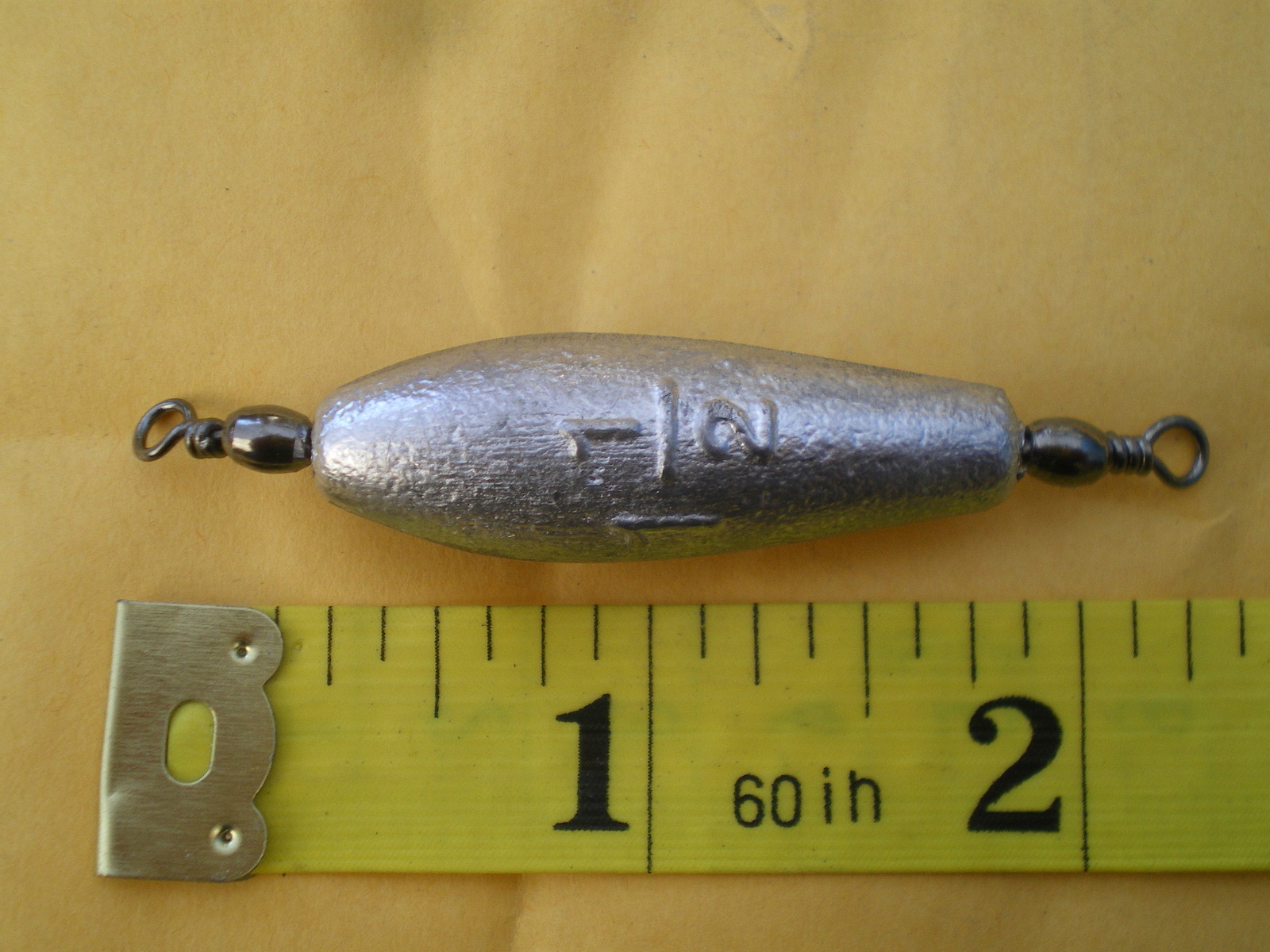 30 PCS. TROLLING SINKER W/#7 BLACK BARREL SWIVEL, 1-1/2 OZ.