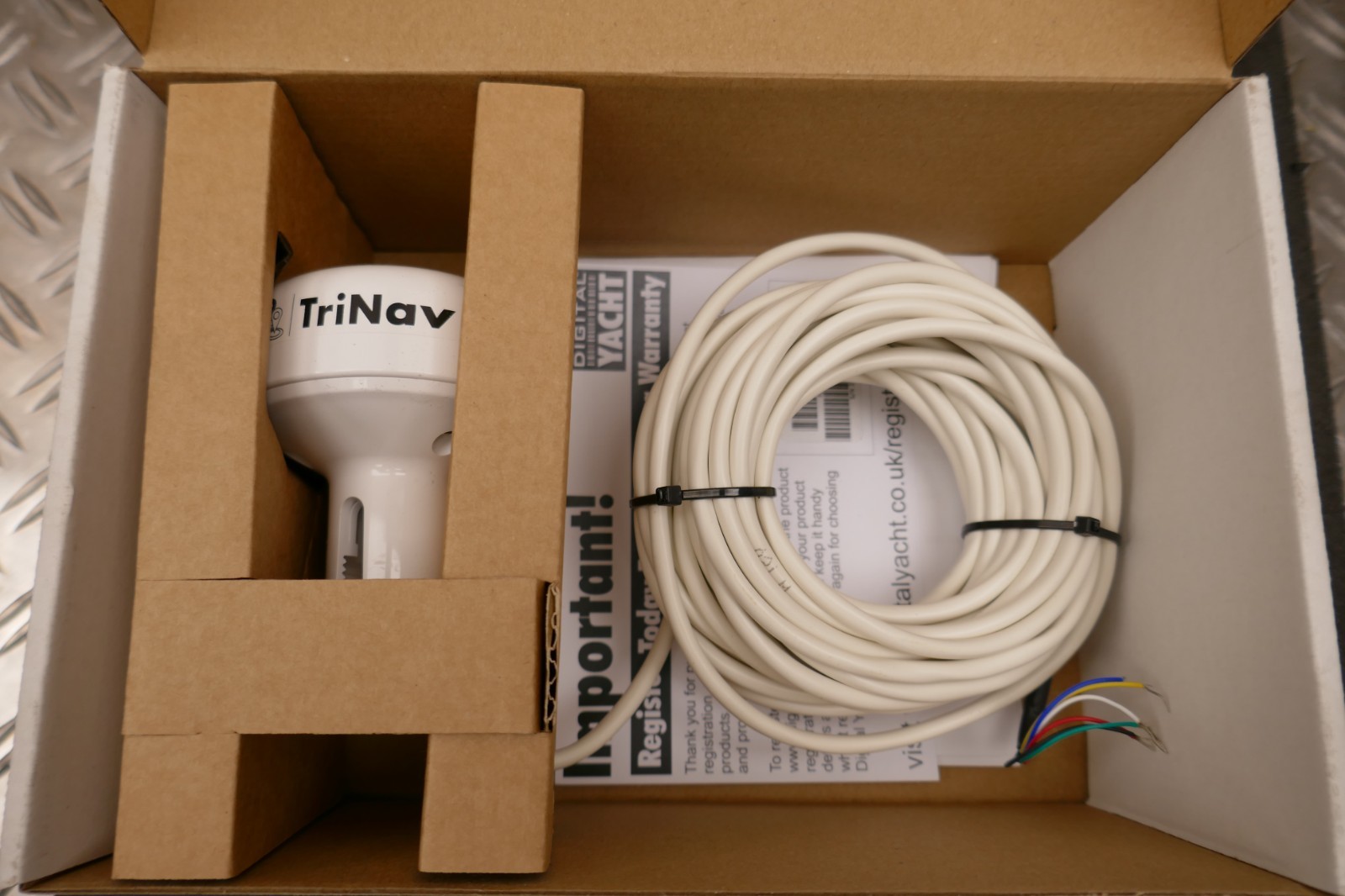 Digital Yacht GPS160 ZDIGGPS160 Trinav Sensor