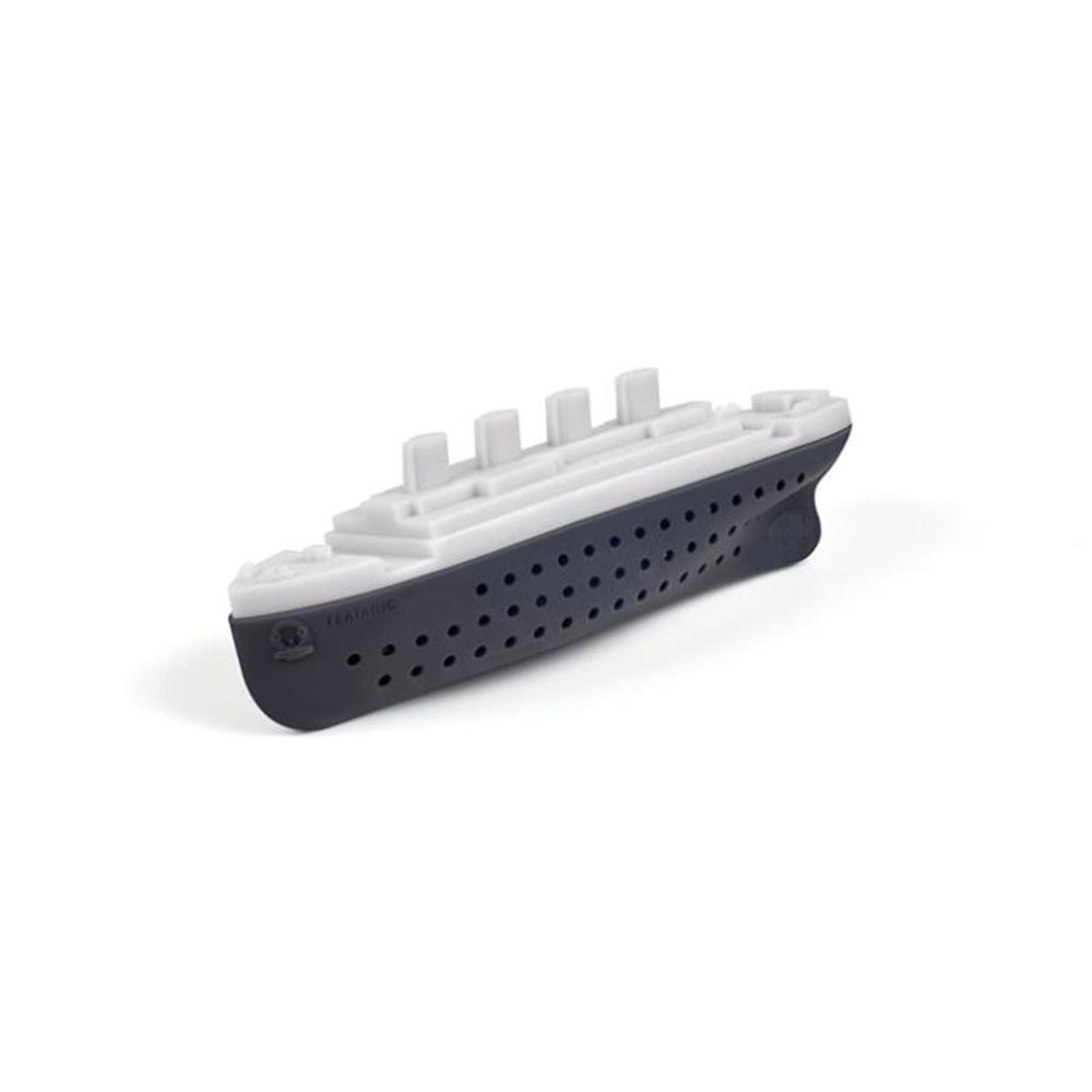 Ship shaped tea filter