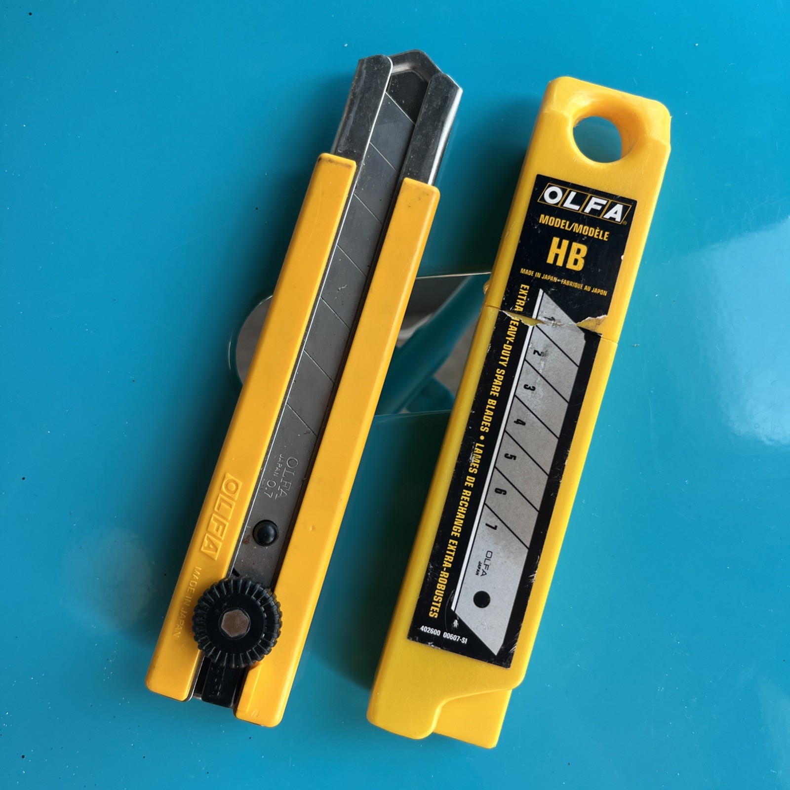 OLFA H-1  Razor Knife & Spare Blade Set HB Extra Heavy Duty 402600 00607 SI .7mm