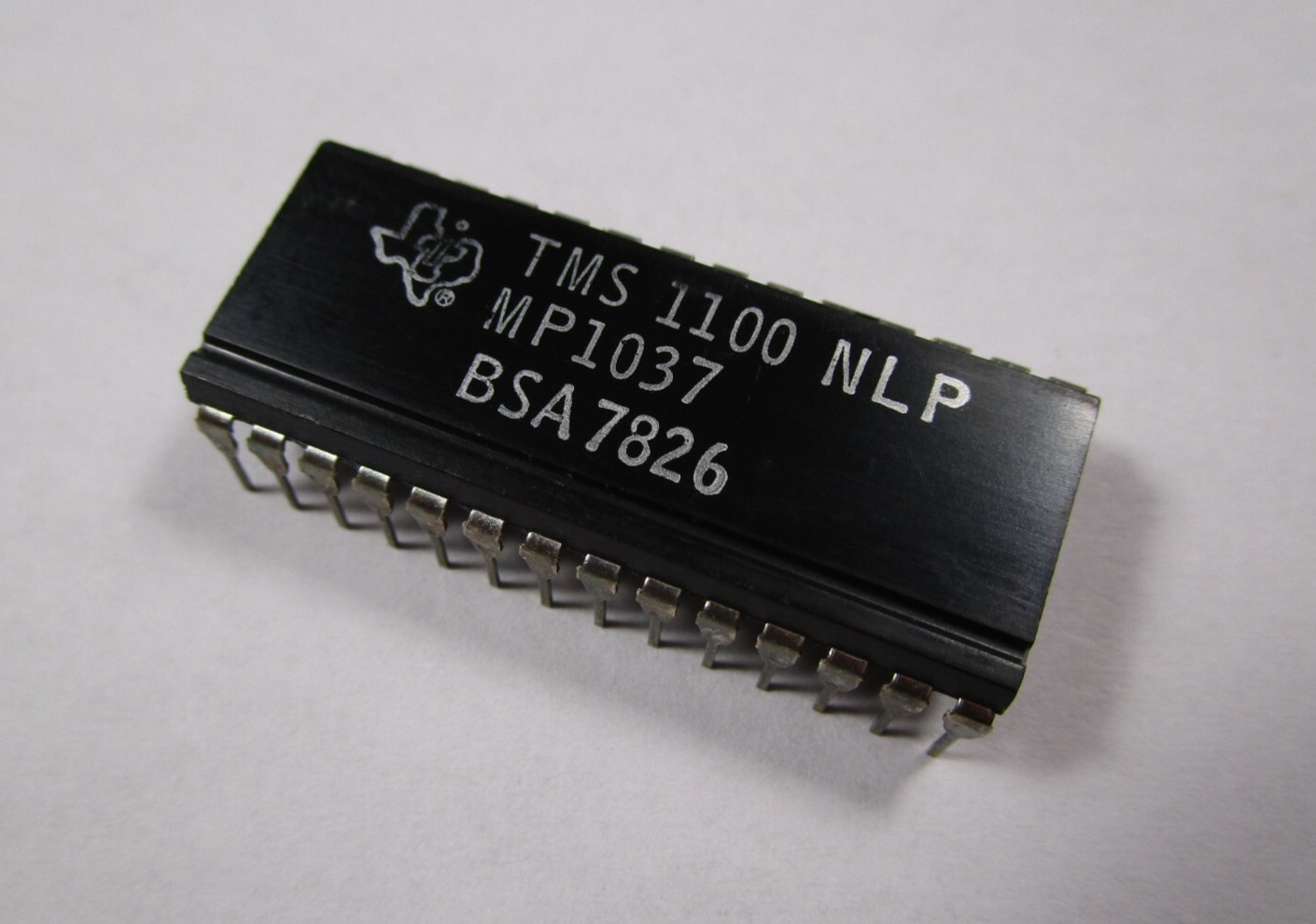 Rare Vintage Texas Instruments TMS1100 Worlds First Computer on a Chip NOS