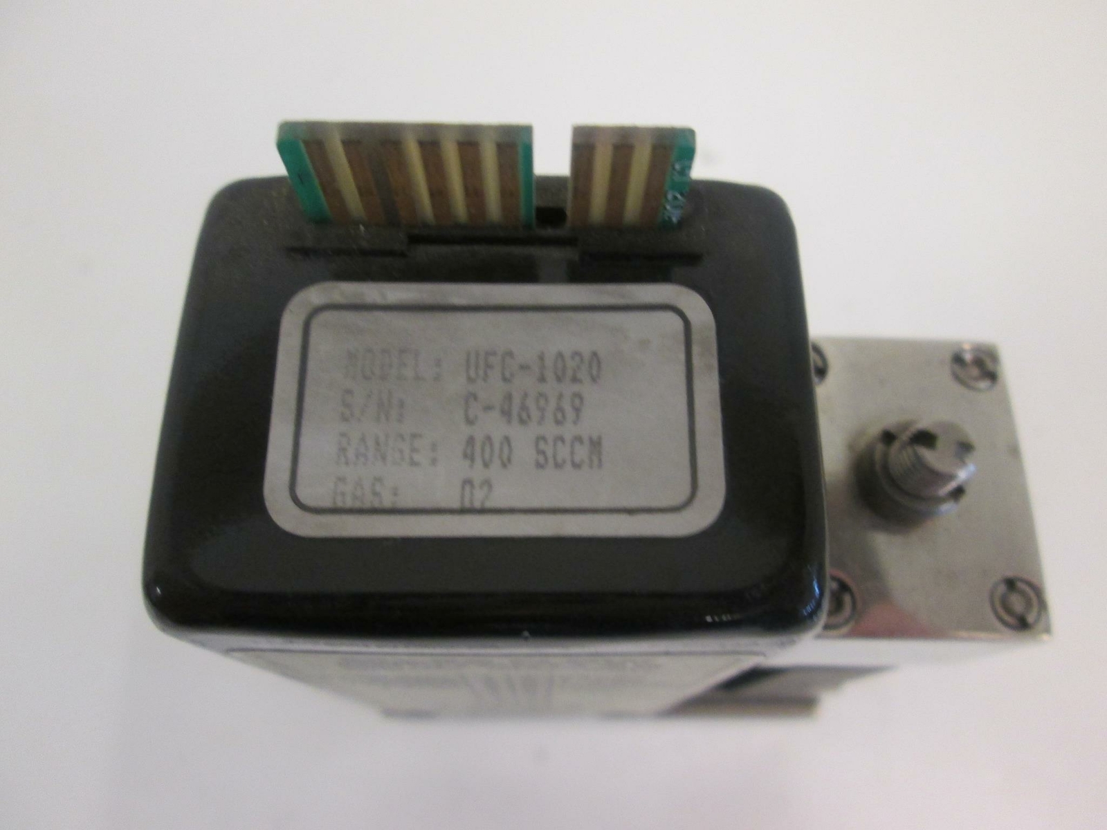Unit UFC-1020 Mass Flow Controller MFC, O2, 400 SCCM