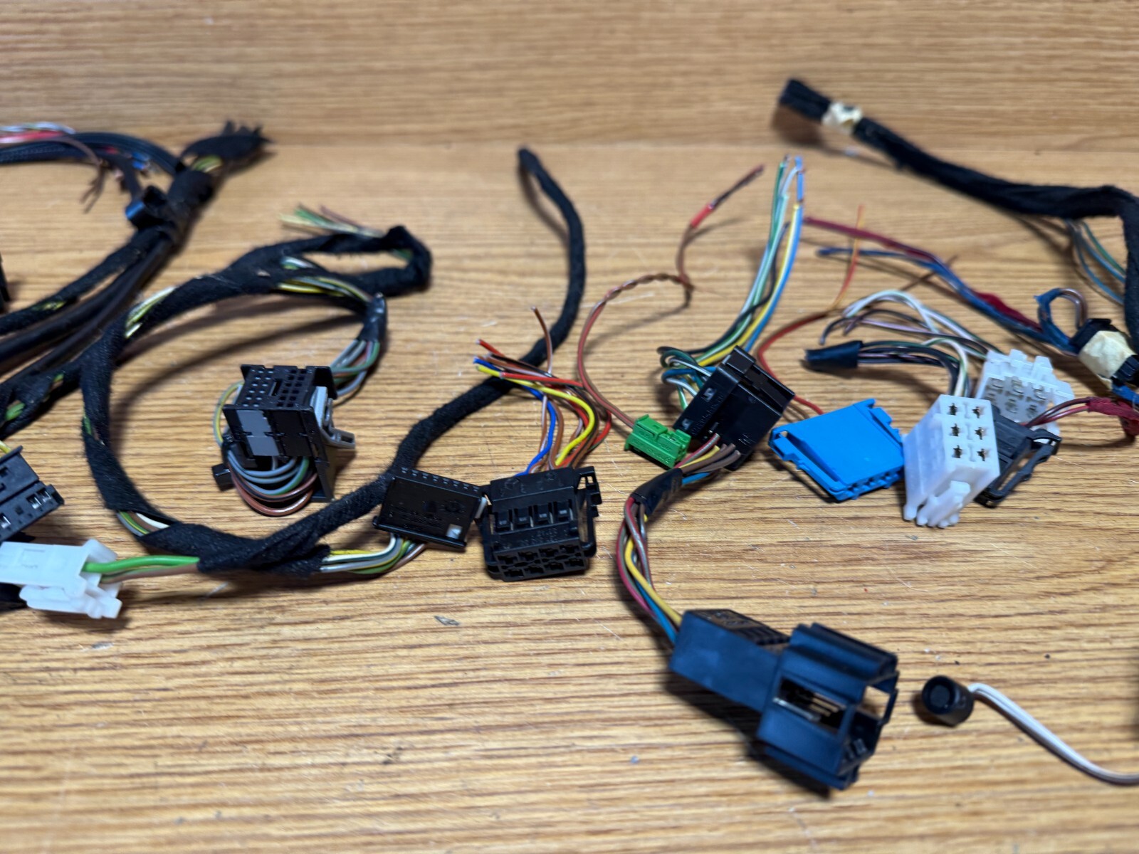 Mercedes-Bens Wiring From 2003 E320 W211 Bag 4 Wiring