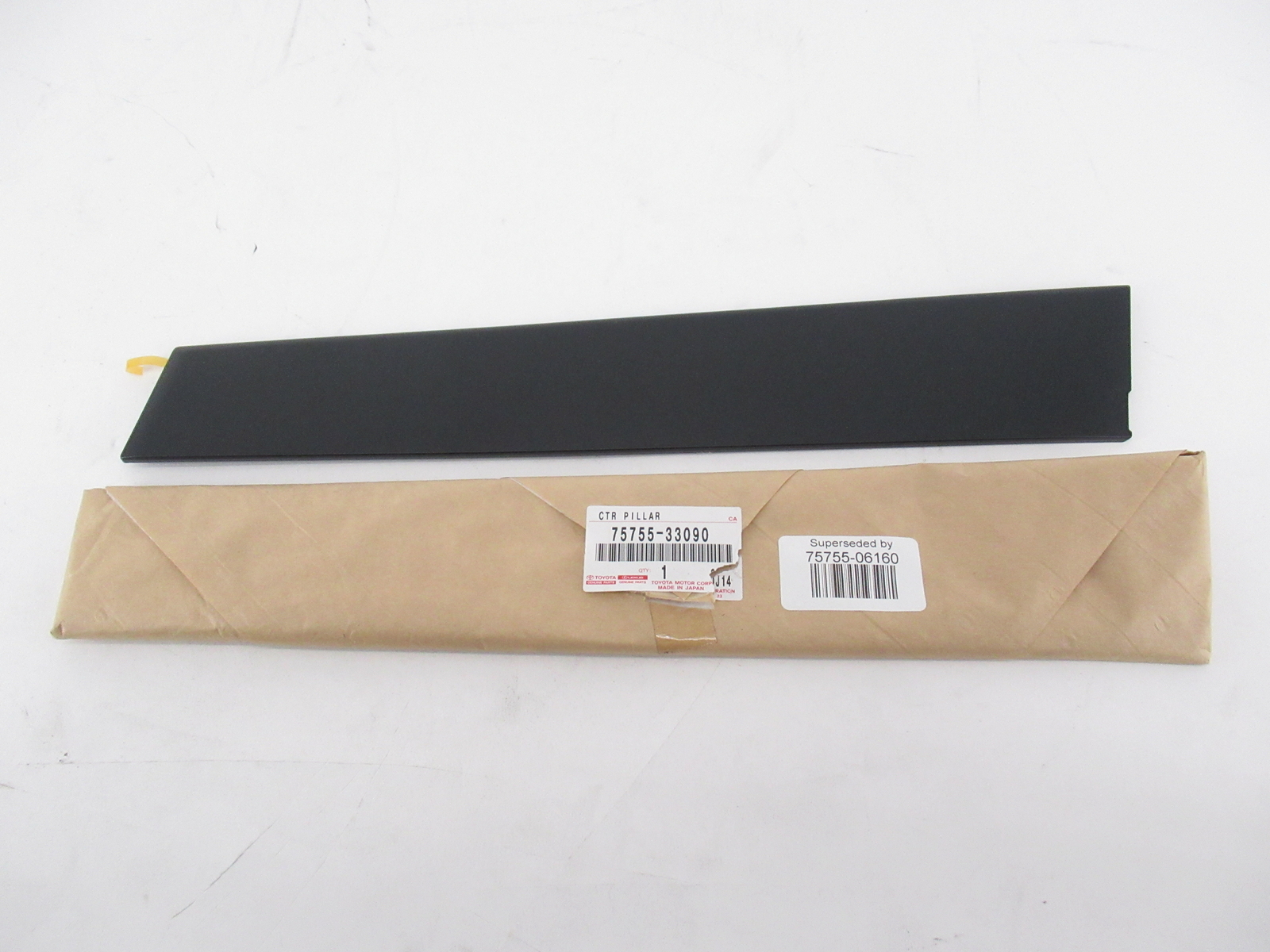 Genuine OEM Toyota 75755-06160 Passenger Front Door Molding Applique 18-20 Camry