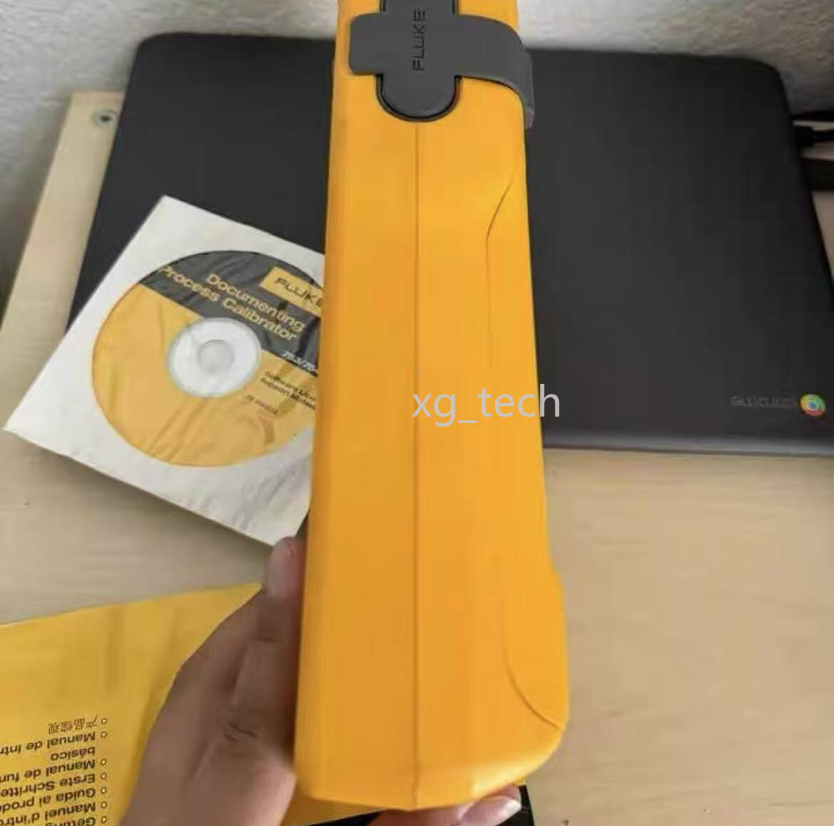 Fluke 753 Documenting Process Calibrator w/Accessories/NEW
