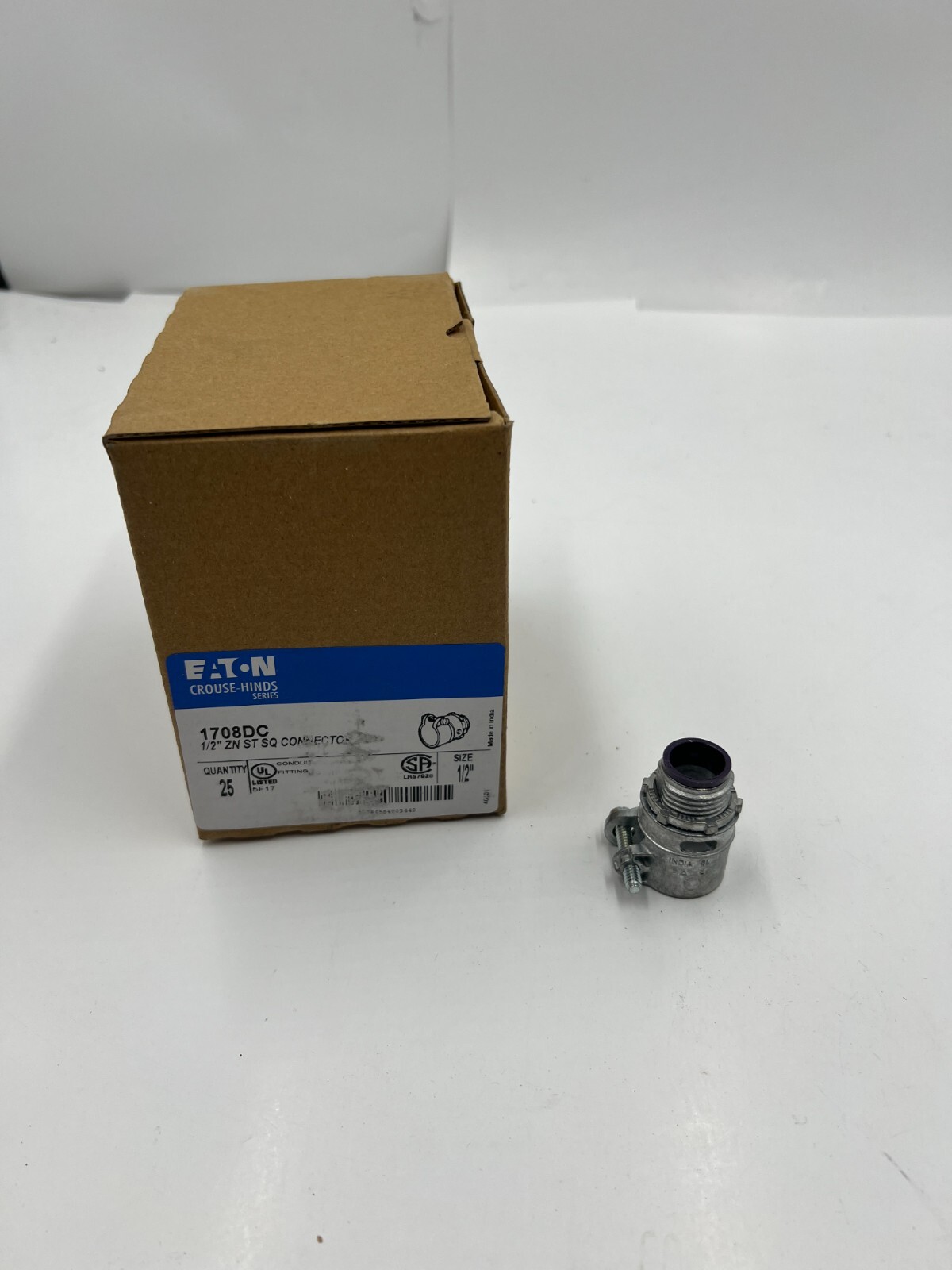 (QTY 25) Eaton Crouse-Hinds 1708DC 1/2 Inch Die-Cast Zinc Insulated Squeeze Type