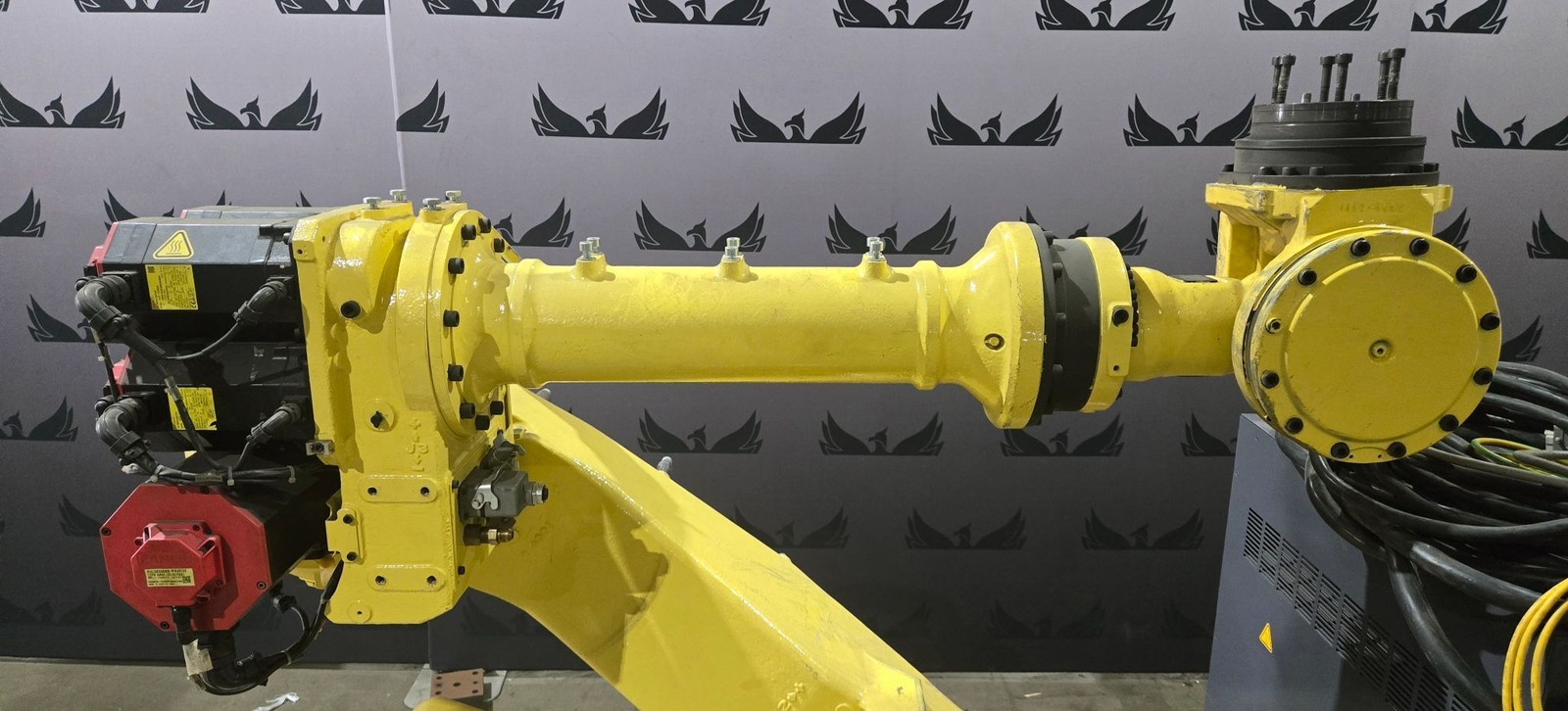 Fanuc R-2000iB/210F Complete with R-30iA Controller USED