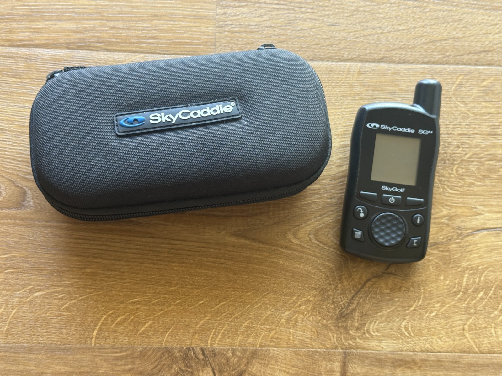 SkyCaddie SG2.5 w/Case Turns On Sold for Parts AS IS No Longer Supported
