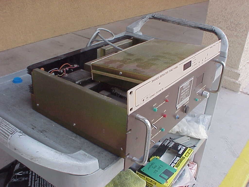 UHF Repeater RPT21 | Controller Included