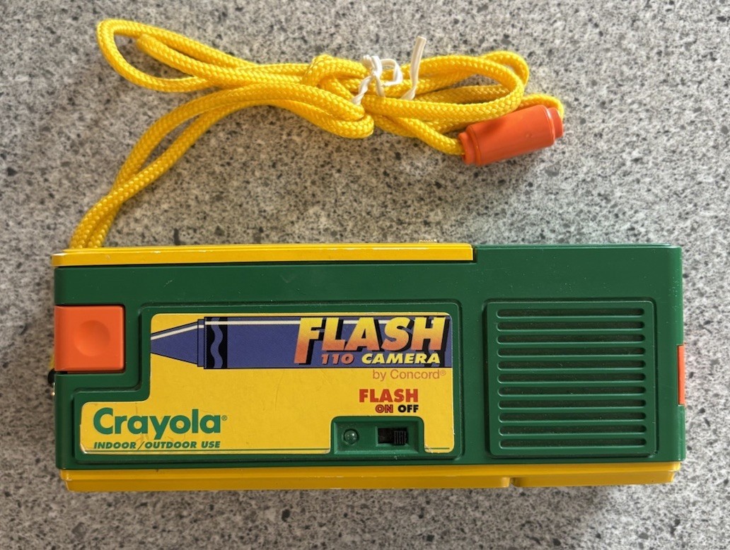 Crayola Indoor/Outdoor Use Flash 110 Camera Untested by Concord w/ Lanyard