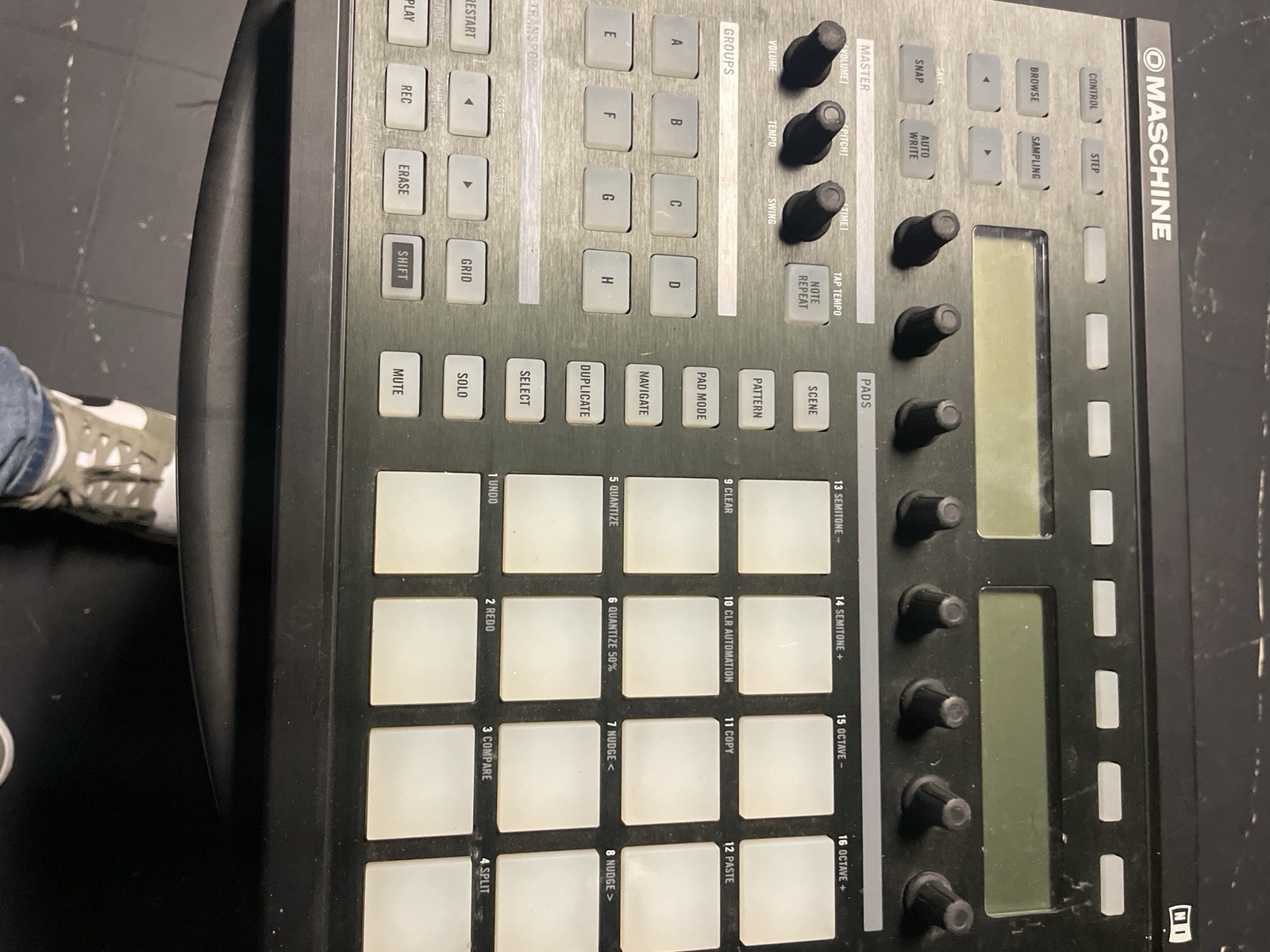 Native Instruments Maschine 16-Key Pad Controller Digital MIDI Hardware