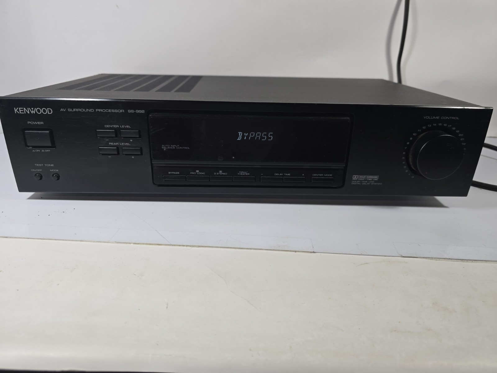 Kenwood SS-992 AV Surround Processor - tested Works Missing Foot