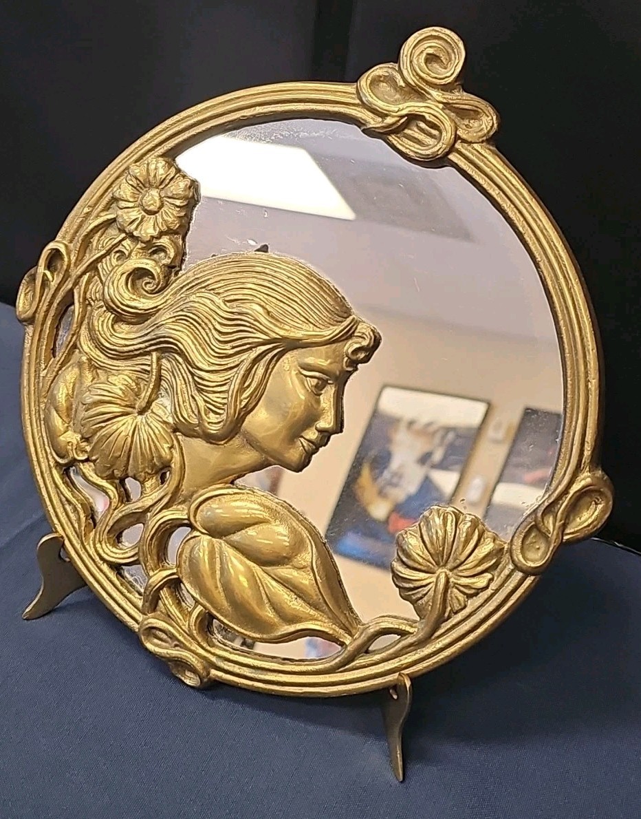 VTG Lady In Mirror  Brass Mirror Ornate  ROUND WALL MIRROR 10 3/8 ROUND W/STAND