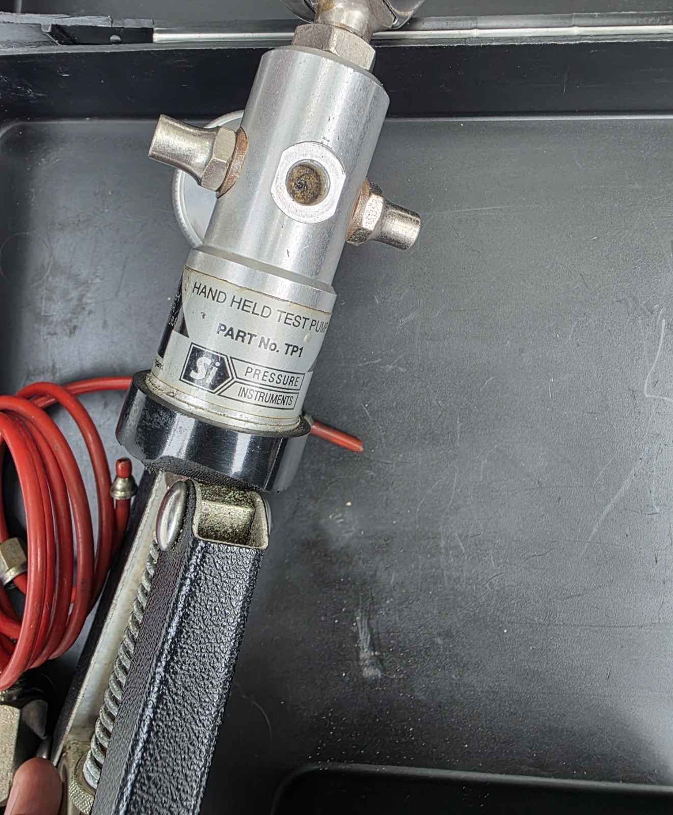 Si Instruments TP1 Pressure Calibrator Pump