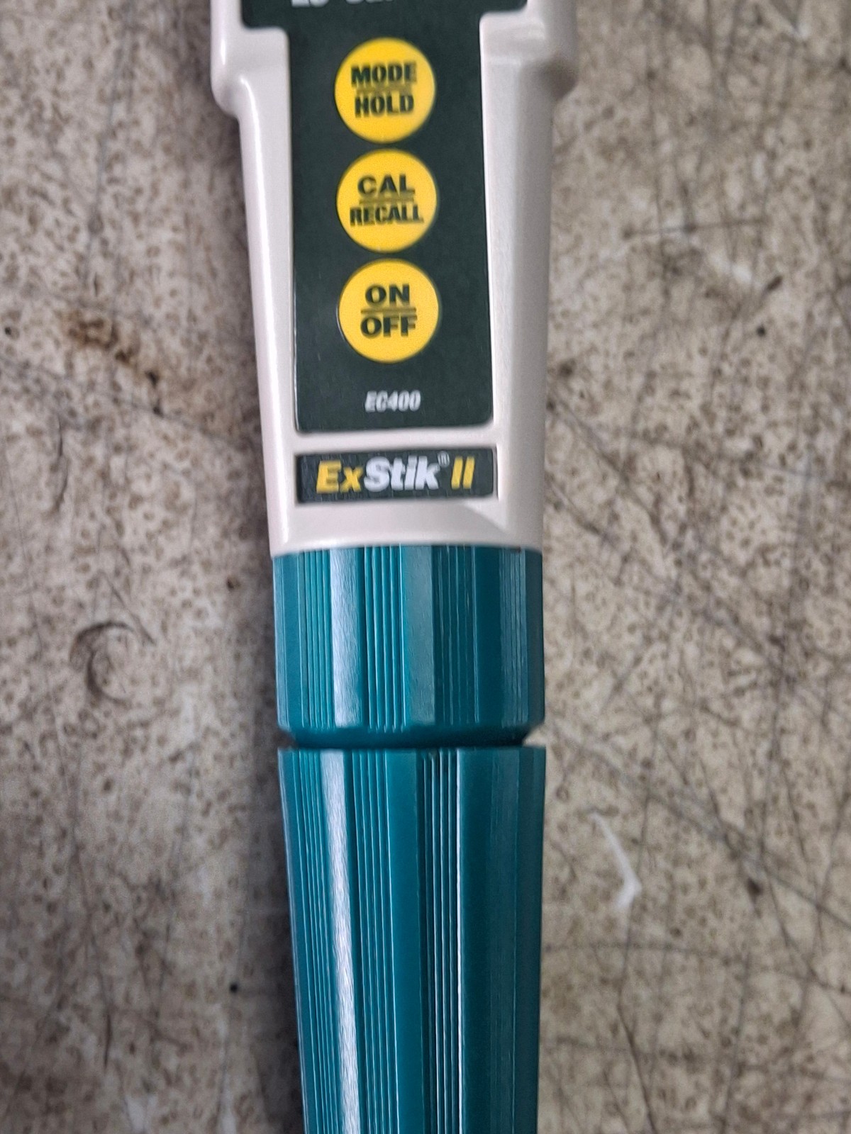 Extech EC400: ExStik Waterproof Conductivity, TDS, Salinity, and Temperature