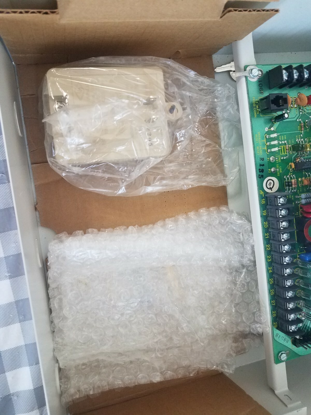 Security Dimensions SD-2000H Security System Control Panel Box "NEW OLD STOCK"