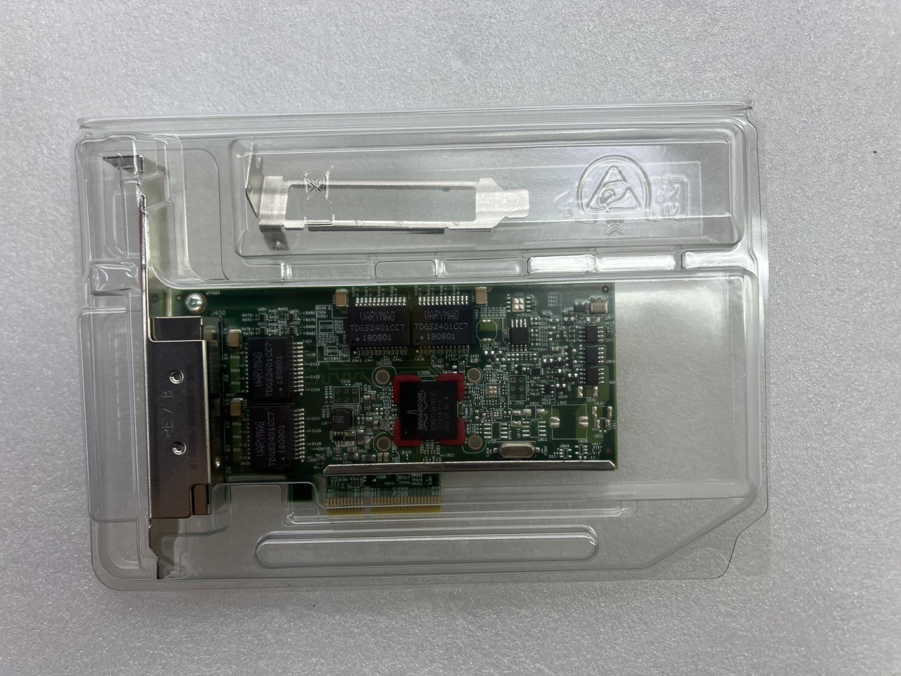 Broadcom BCM5719 1G PCIe 2.0x4 4-BASE-T RJ-45 BCM95719A1904AC Ethernet Adapter