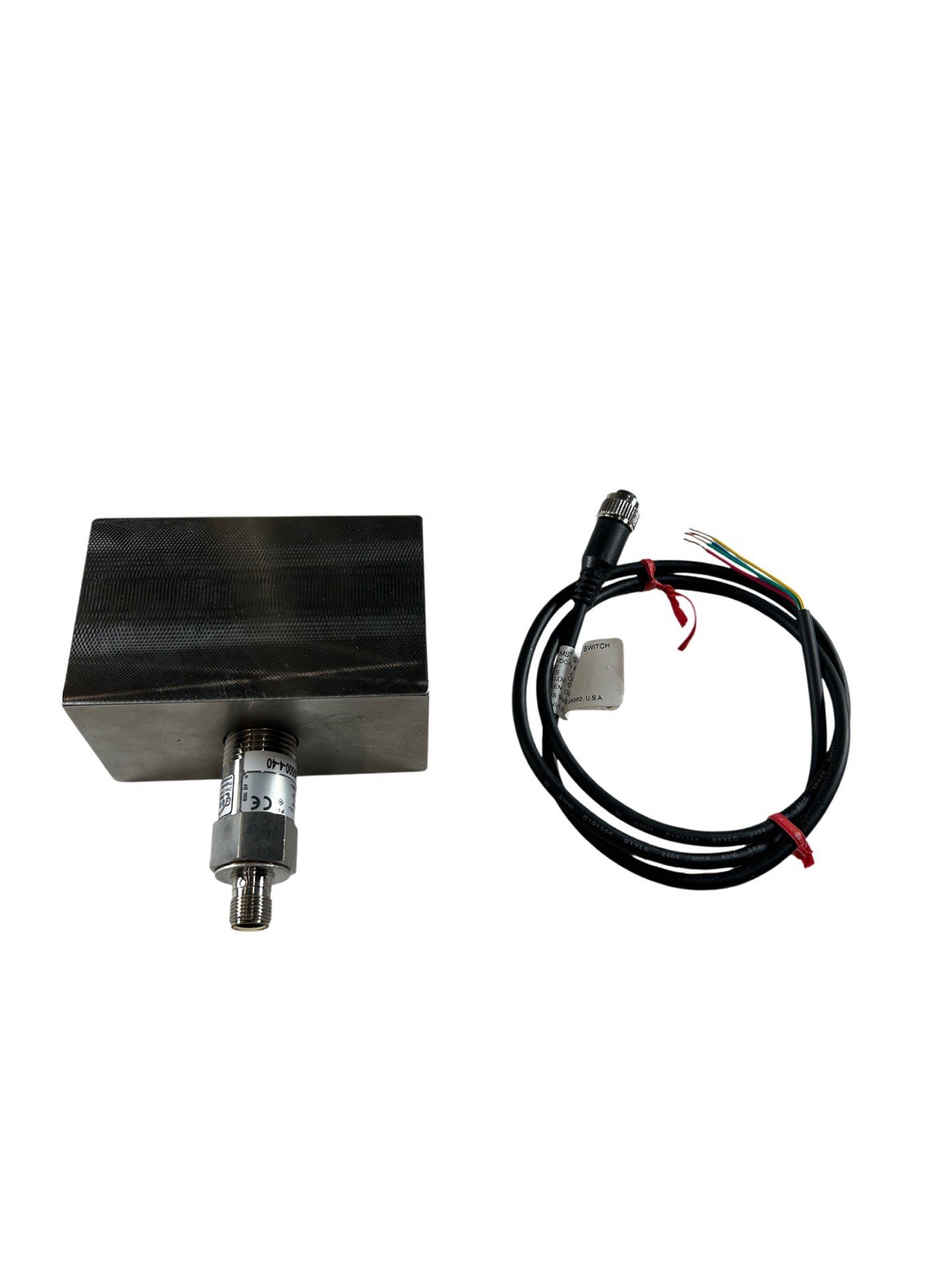 Gems 230500-4-40 1-1/2" FNPT 5-7 GPM 316 SS SPST Thermal-Dispersion Flow Switch