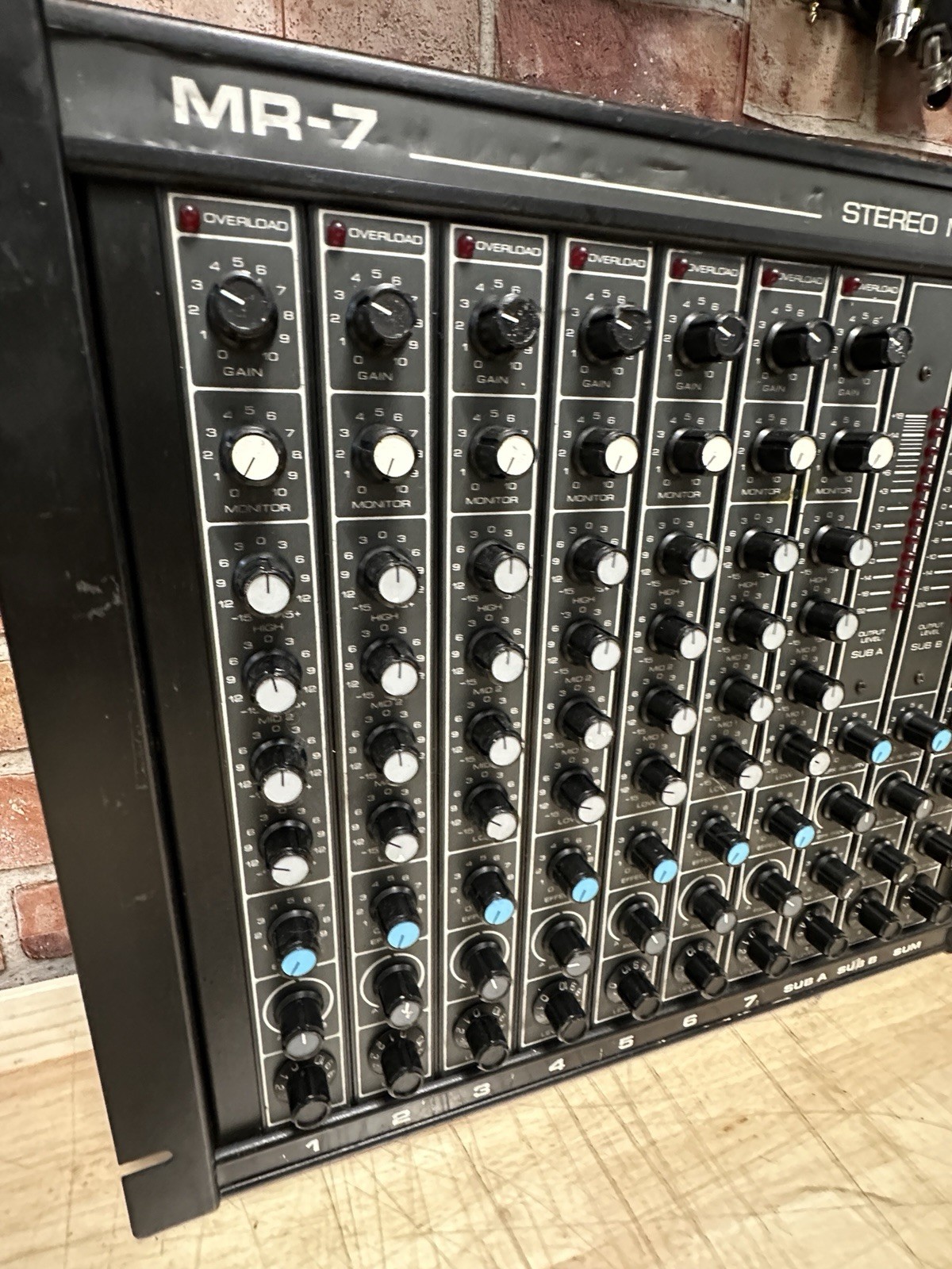 peavey mixer mr7 (read)